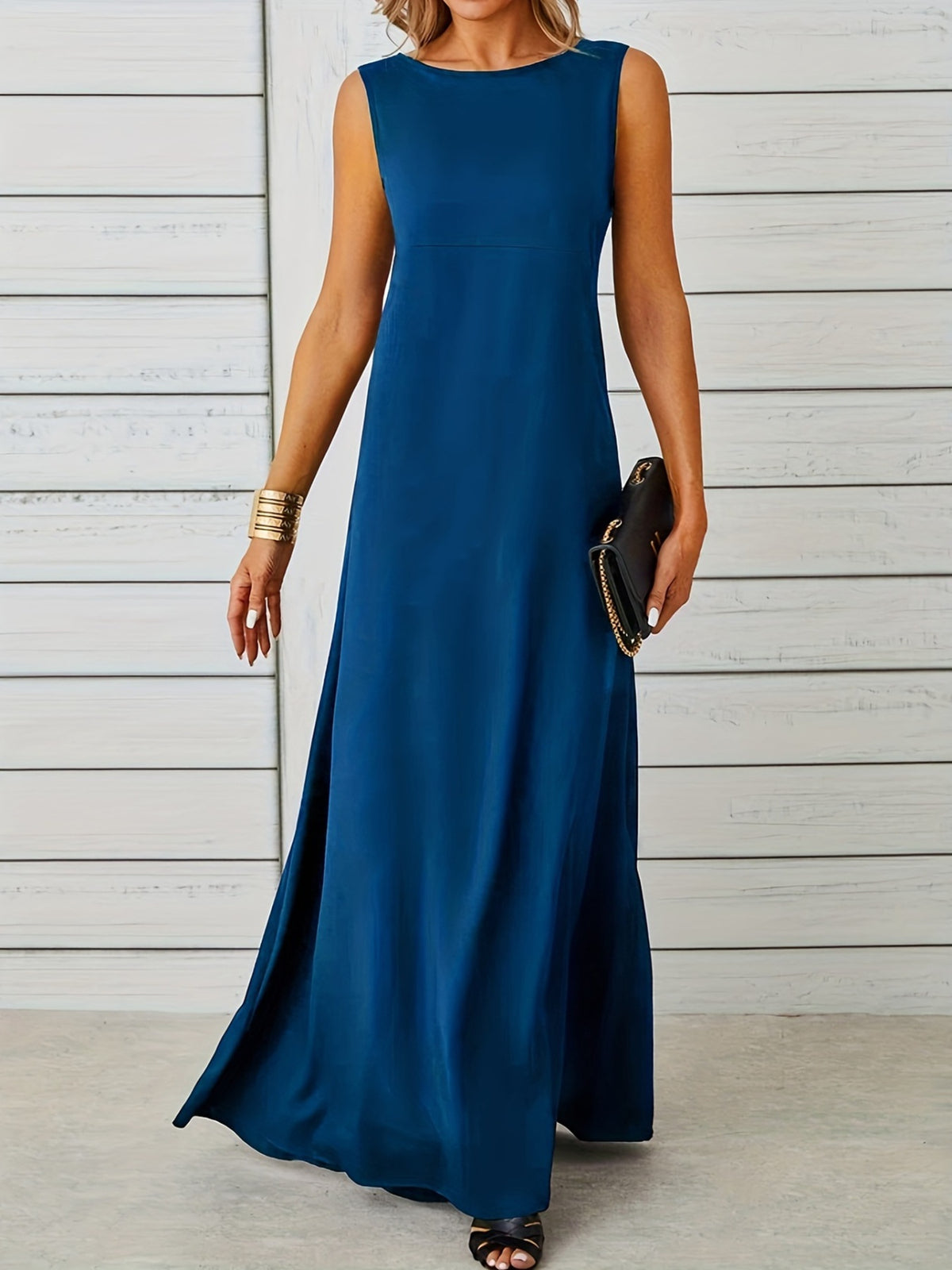 Color range of flowy maxi dress