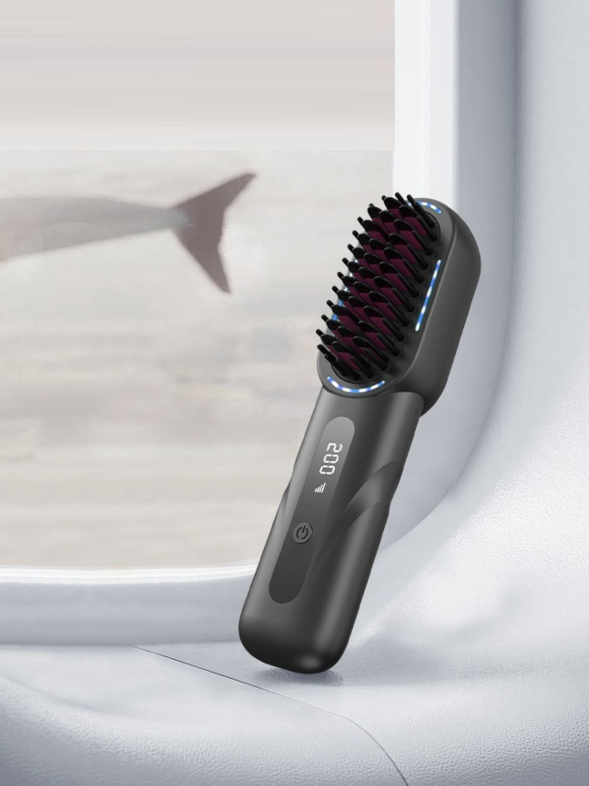 Straightening comb handle detail