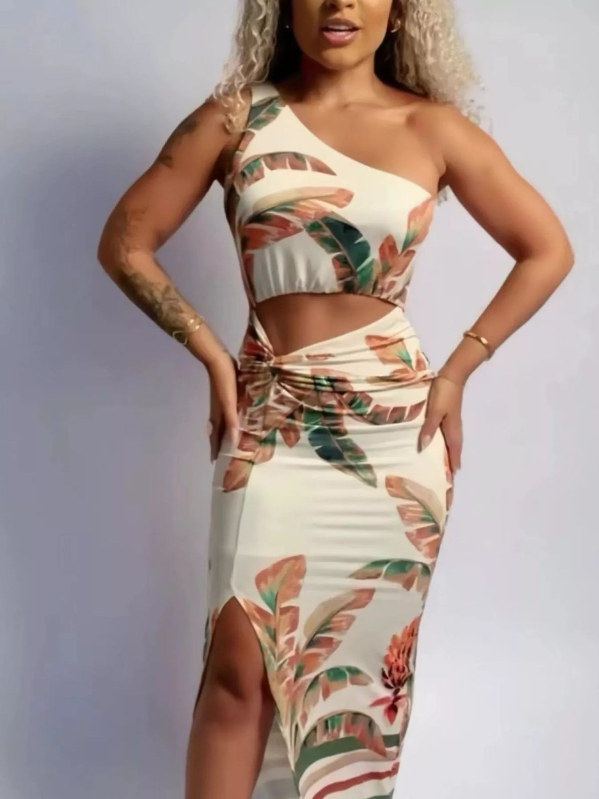 Cutout detail on the tropical print maxi dress