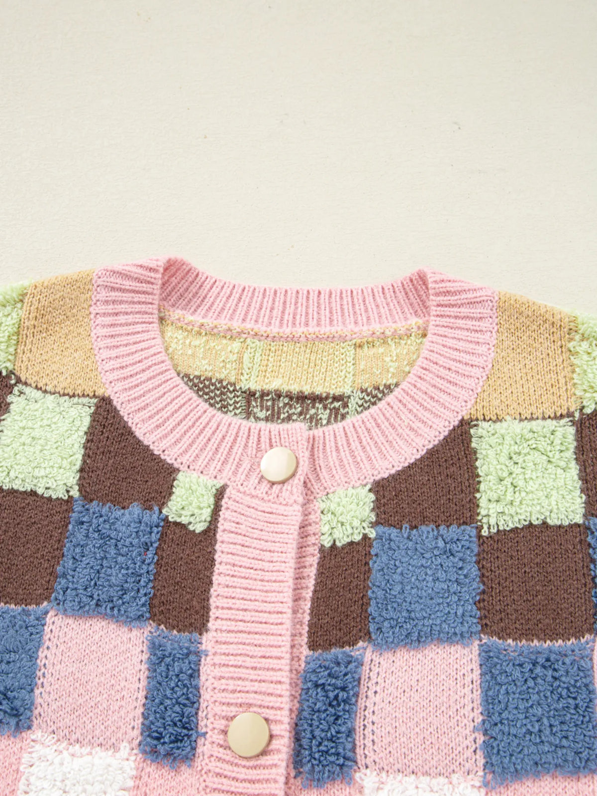 Checkered pattern button front cardigan in plaid fabric detail