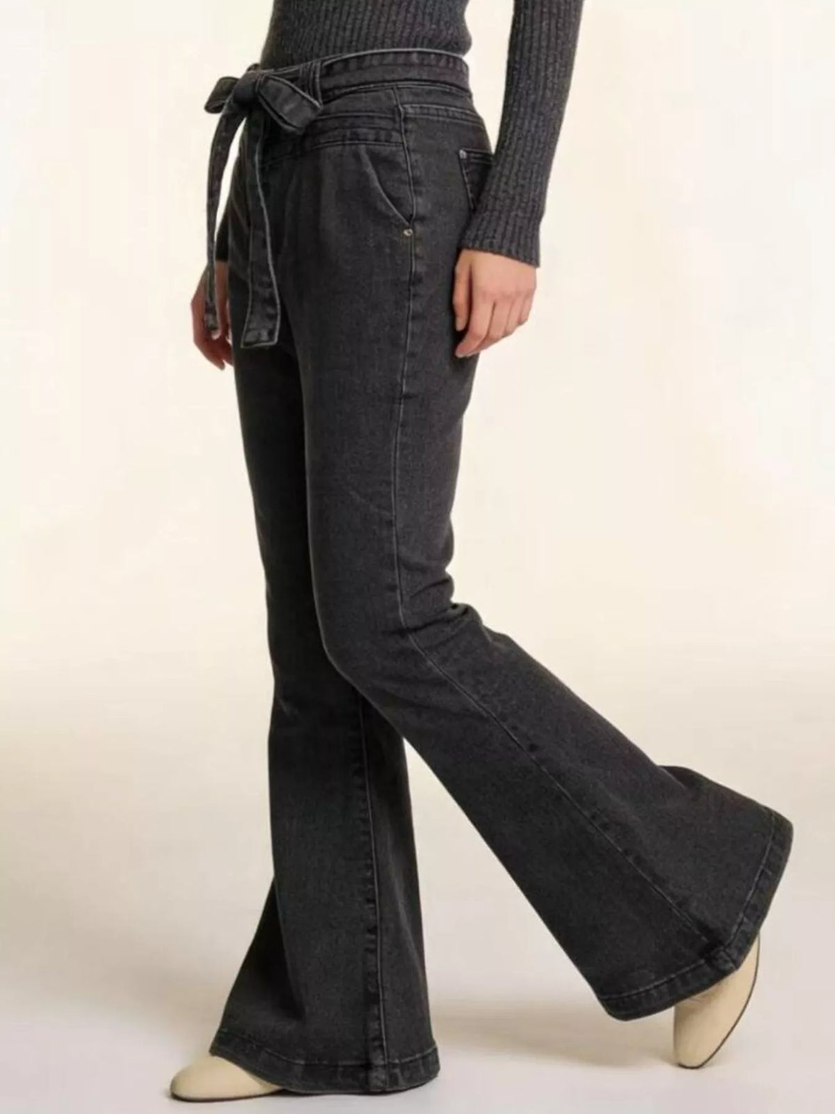 Bow tie flare jeans in blue wash