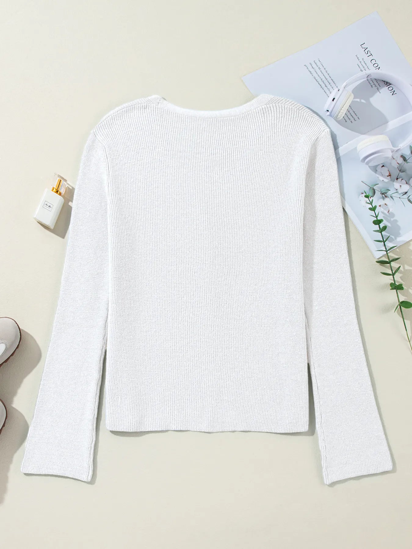 Ribbed Knit Button Front V Neck Cardigan - Fashorio