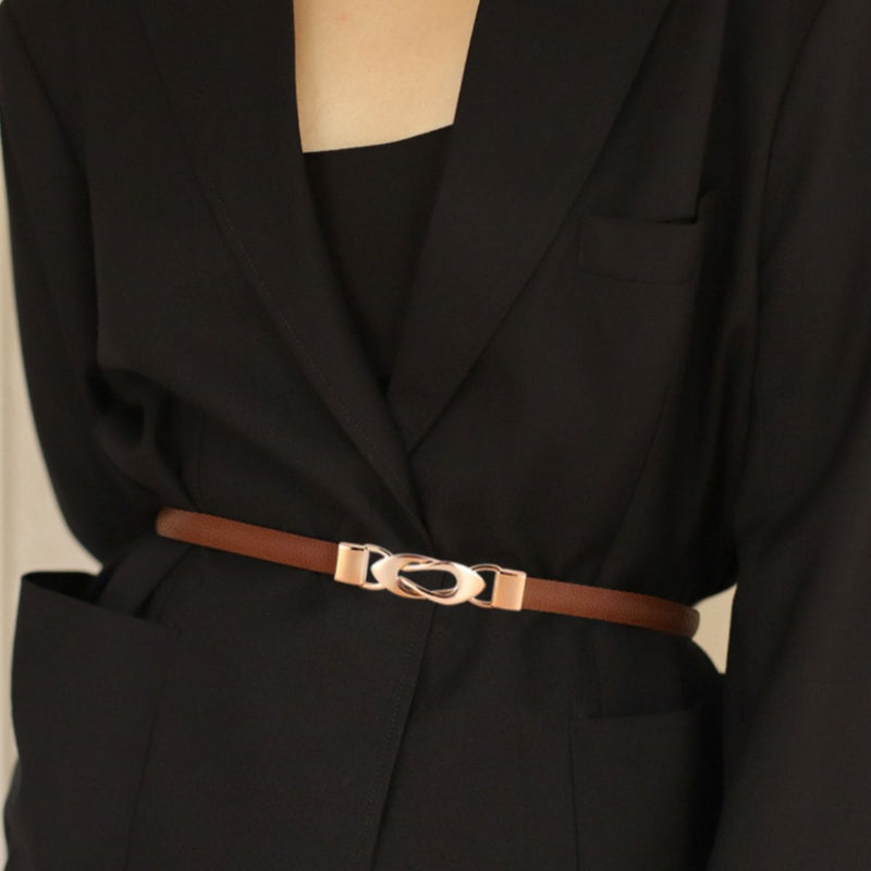 Skinny leather belt with interlocking buckle front view