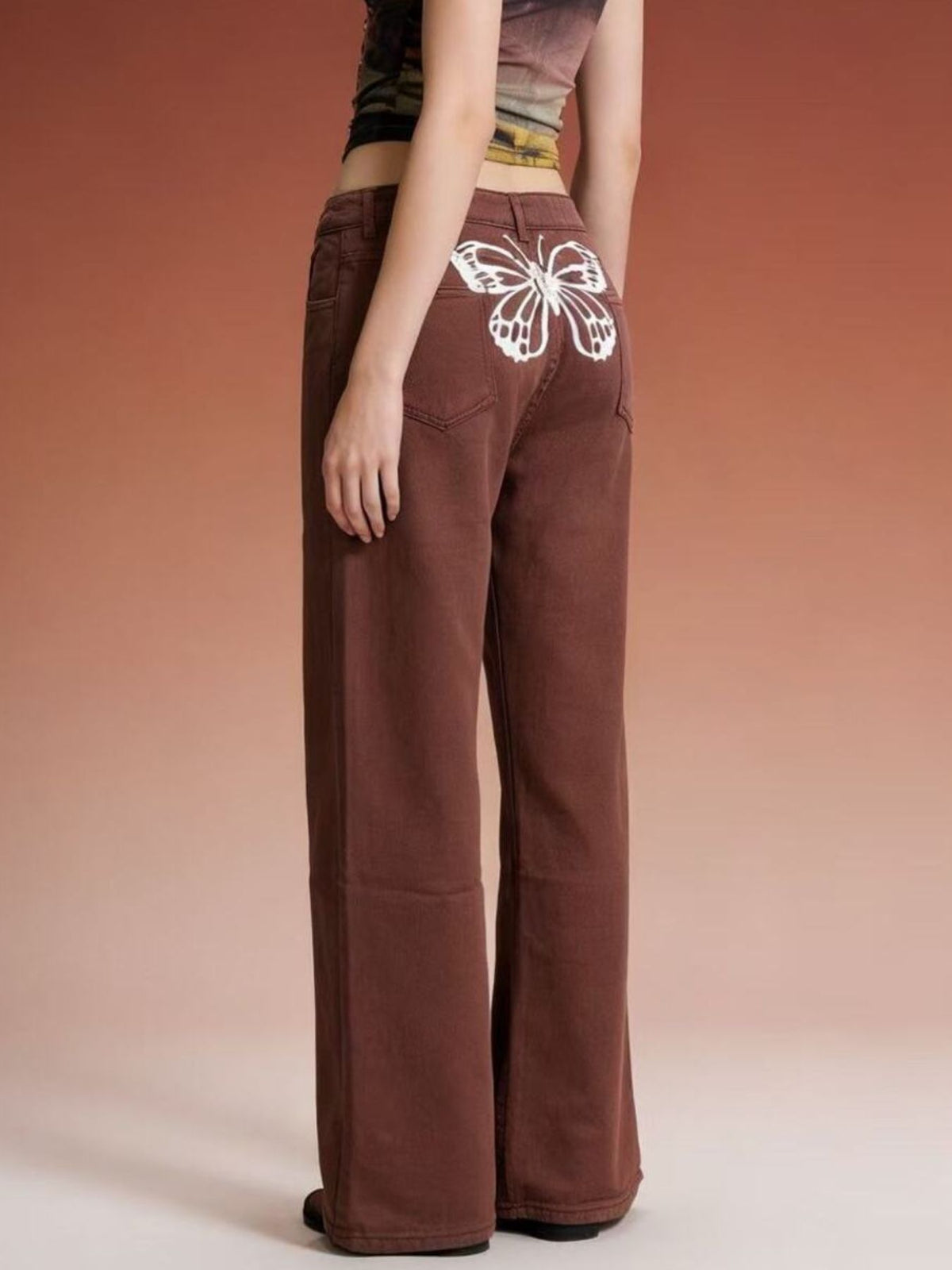 Wide leg silhouette of butterfly back denim