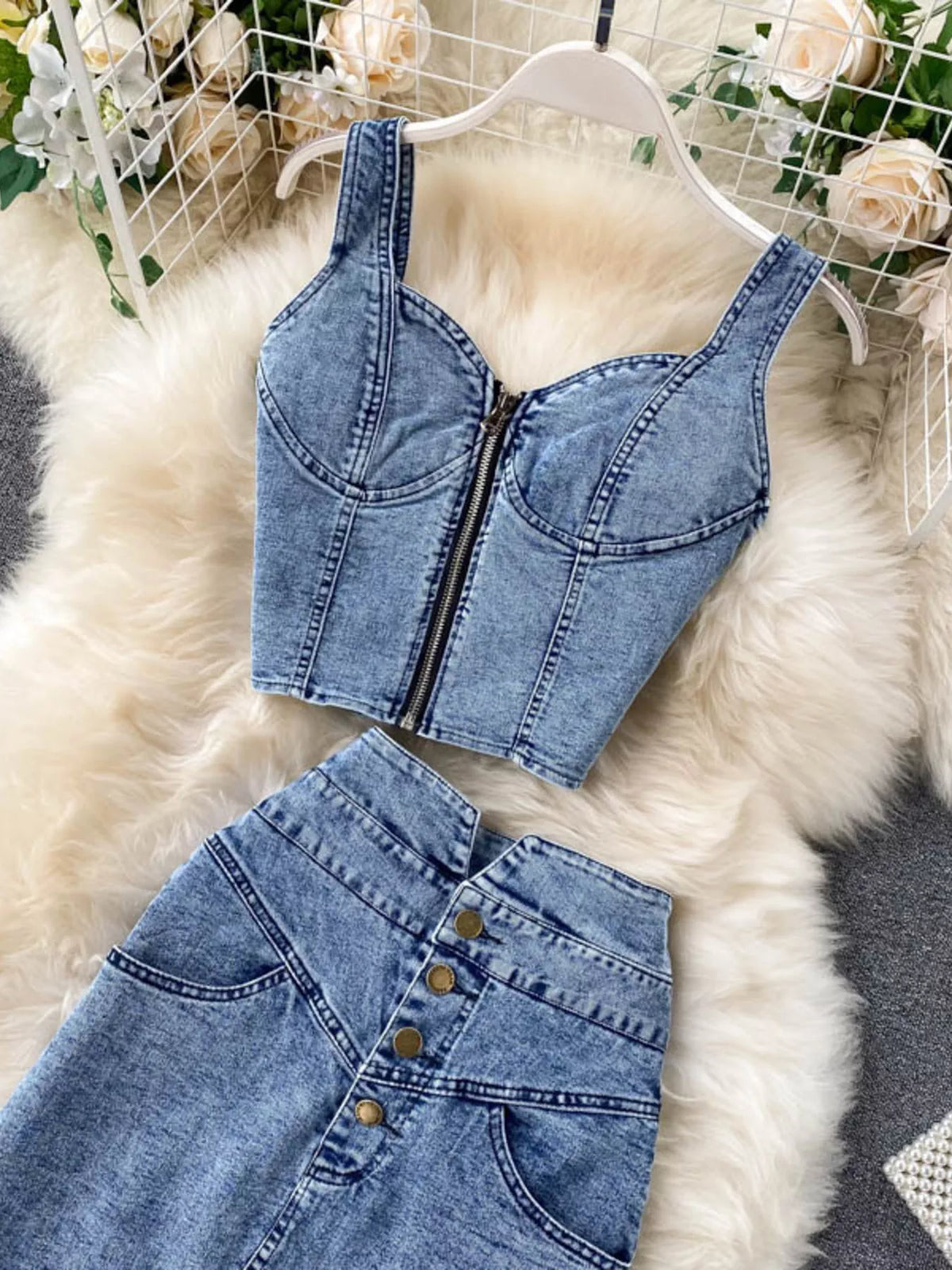 Slit denim skirt detail of two piece set