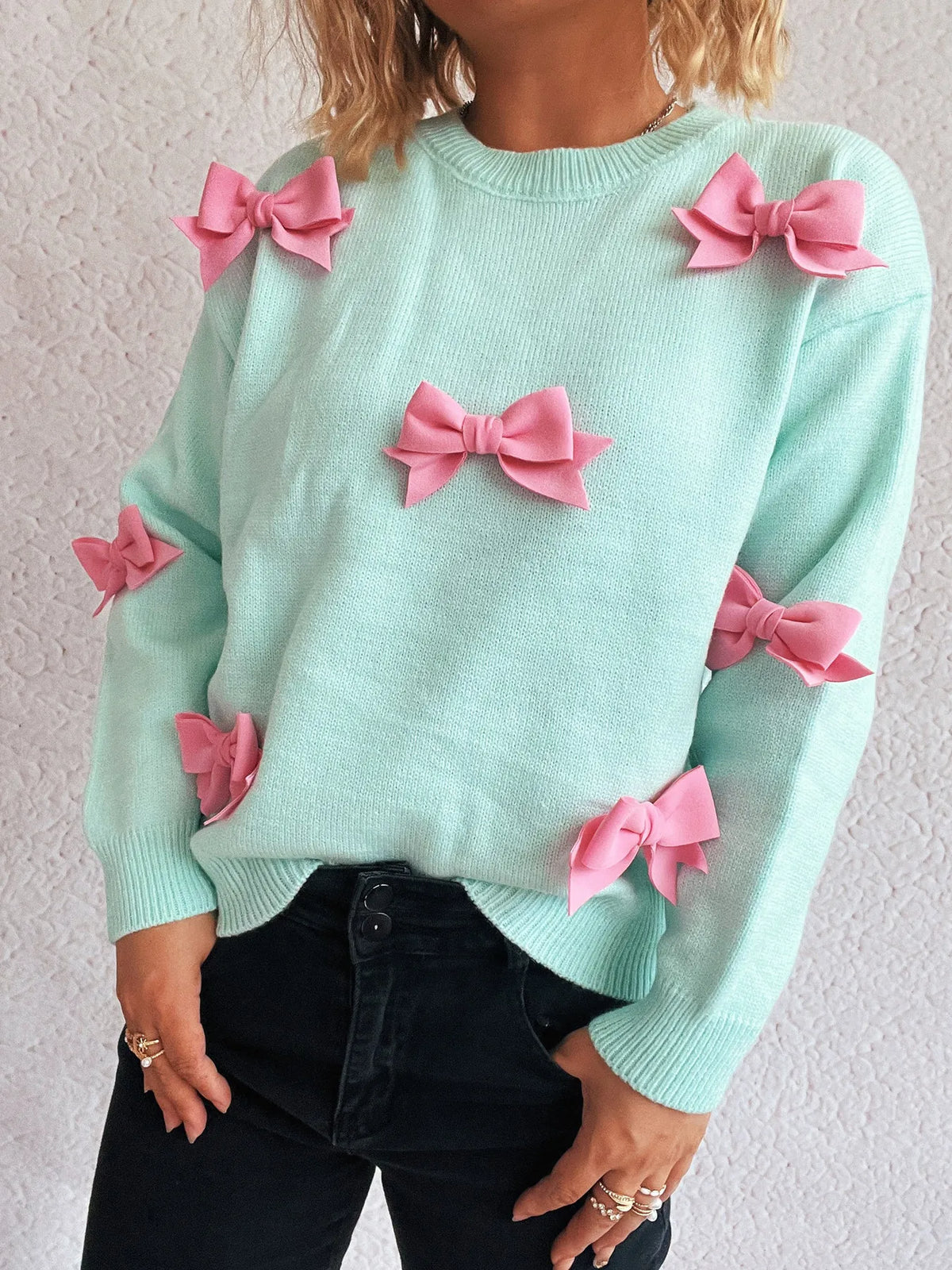 Bow round neck long sleeve sweater fabric detail