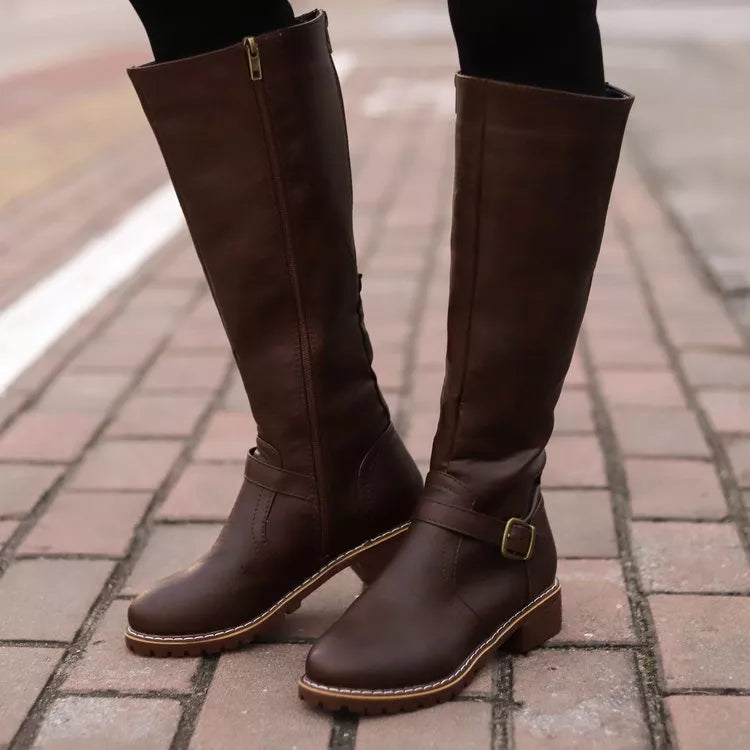 Round toe block heel boots toe close up