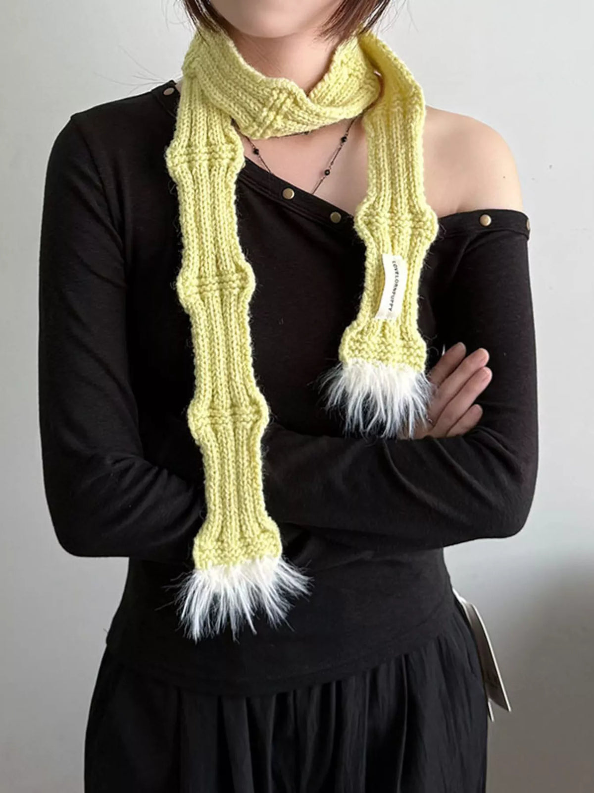 Plush trim scarf folded detail
