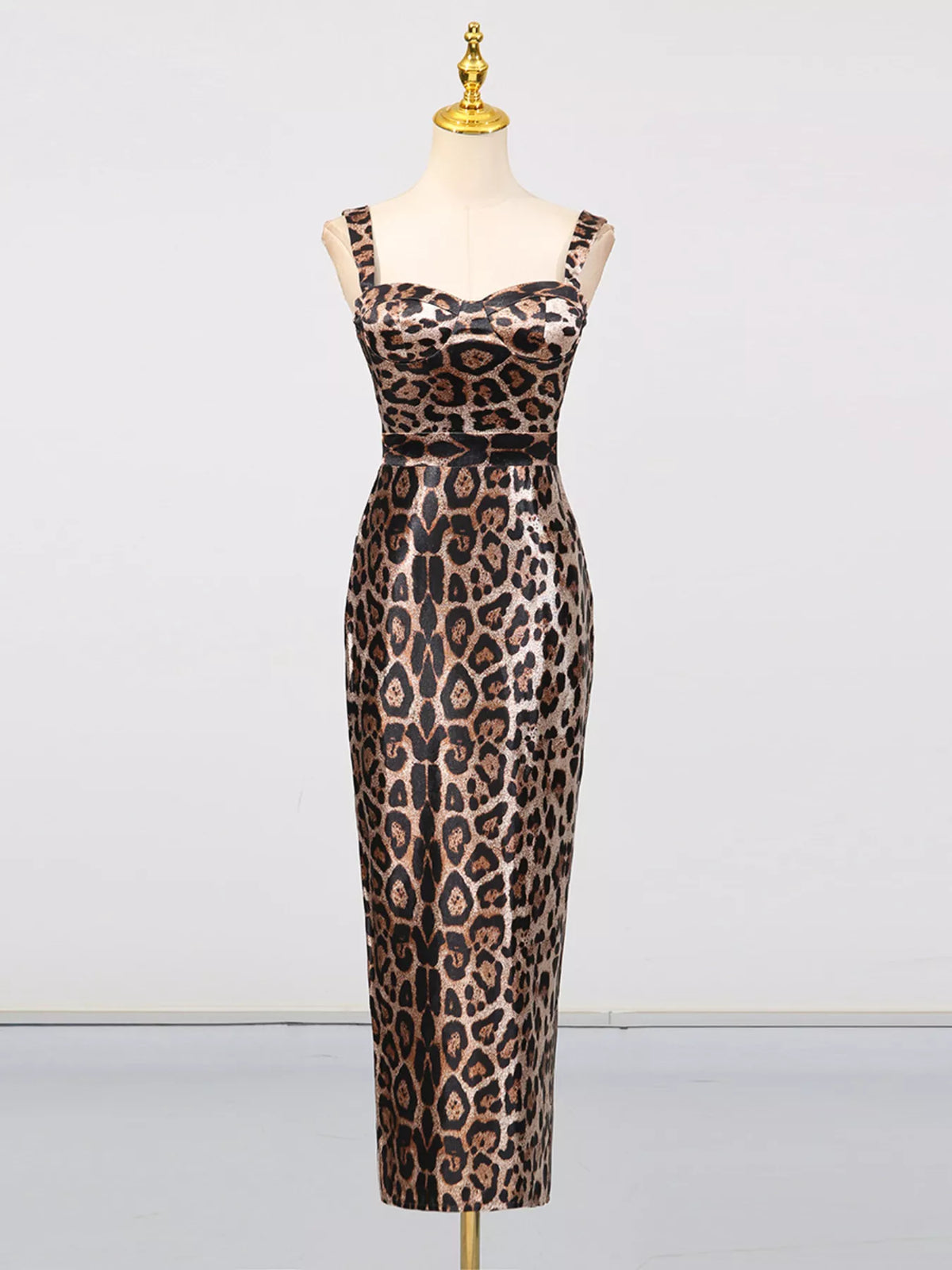 Leopard print bodycon midi dress side view