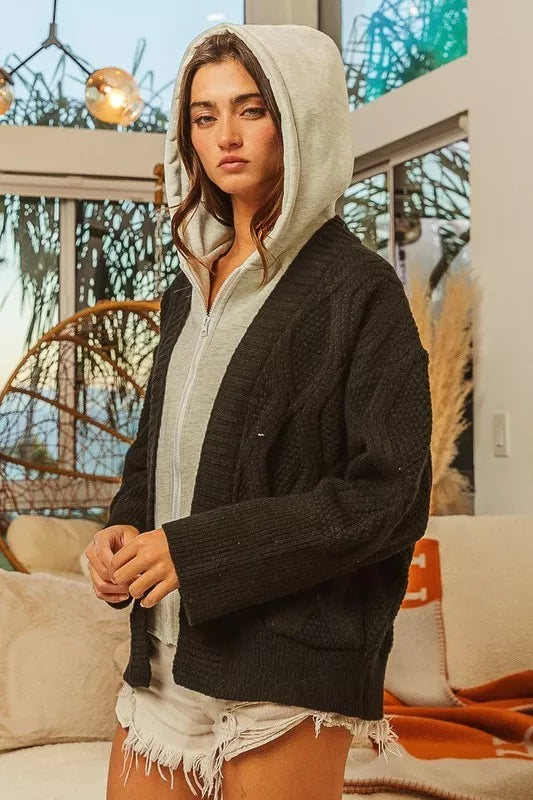 Rhombus Cable Knit Hooded Sweater Jacket detail