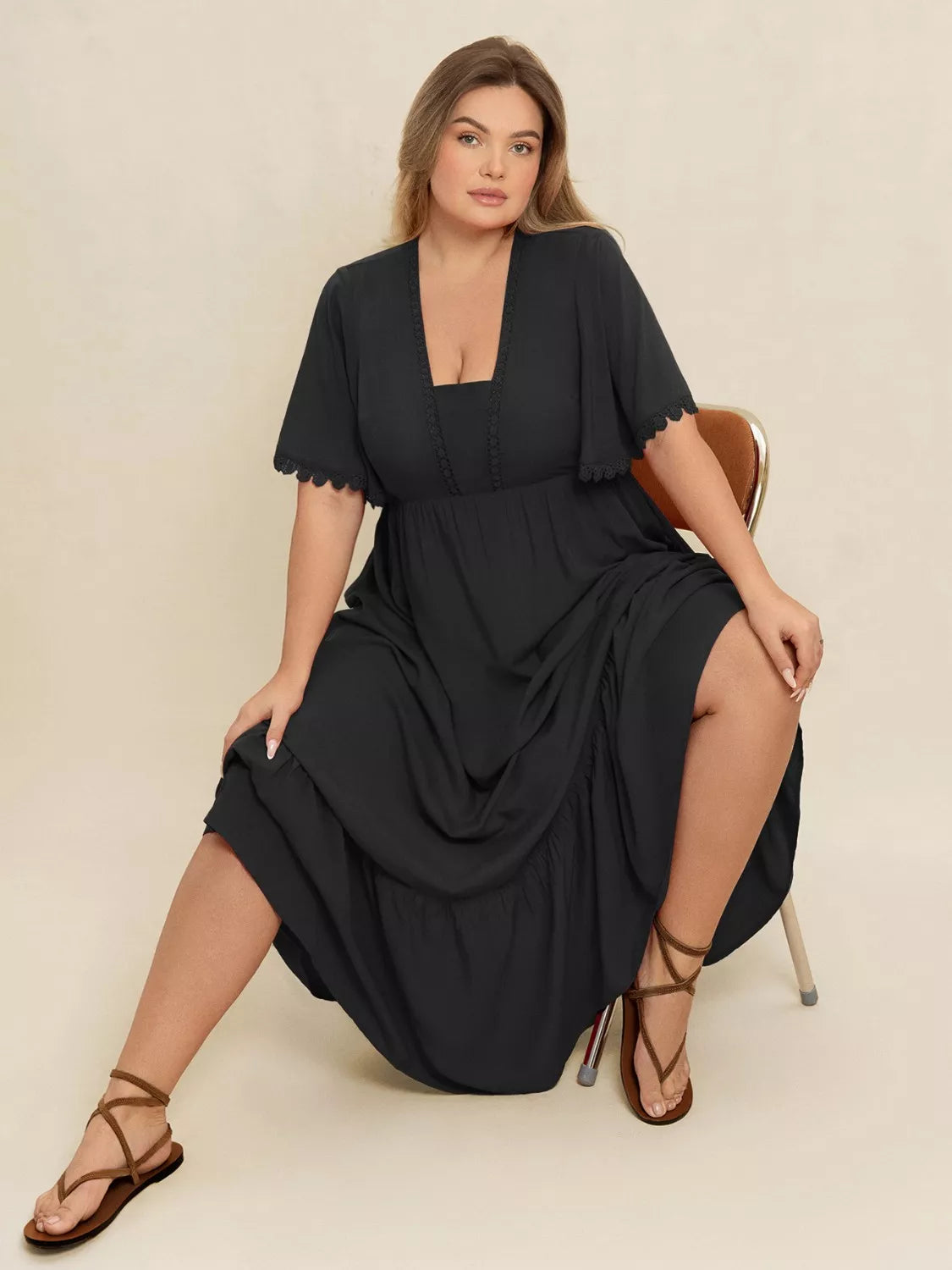 Maxi dress movement