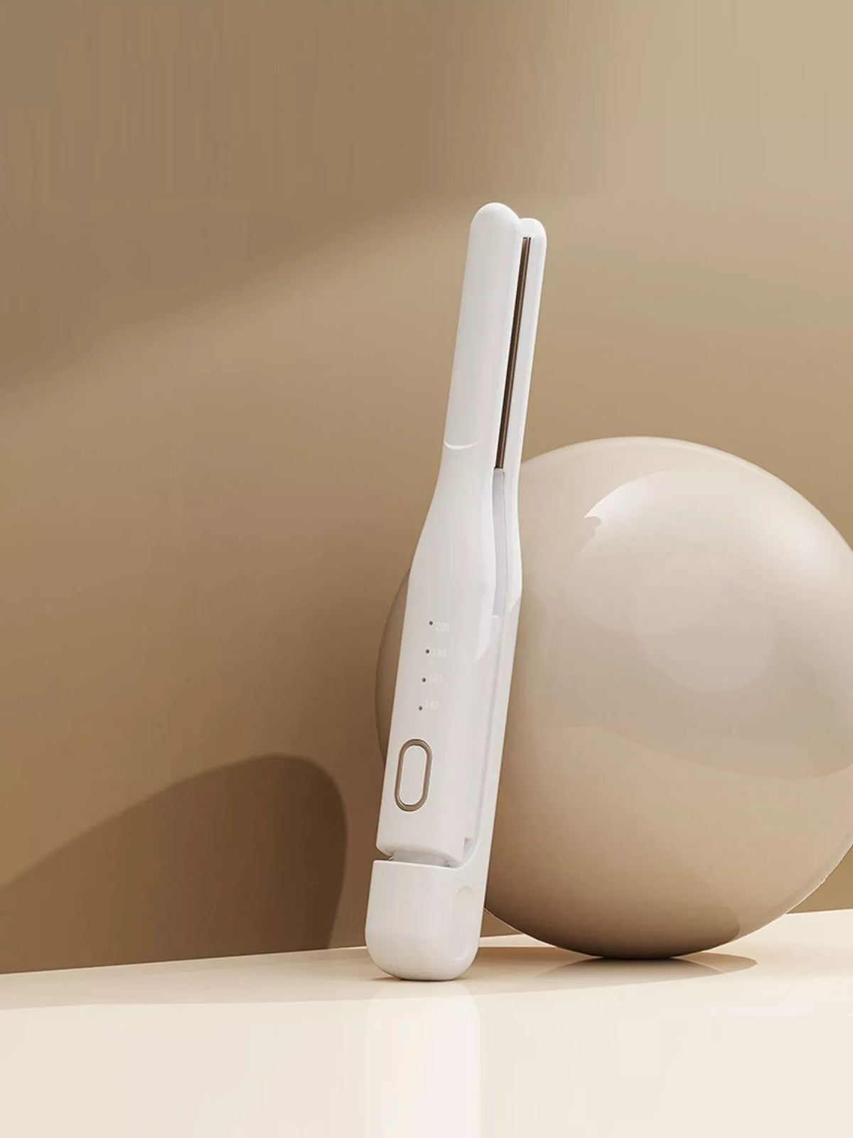 Temperature control straightener full view