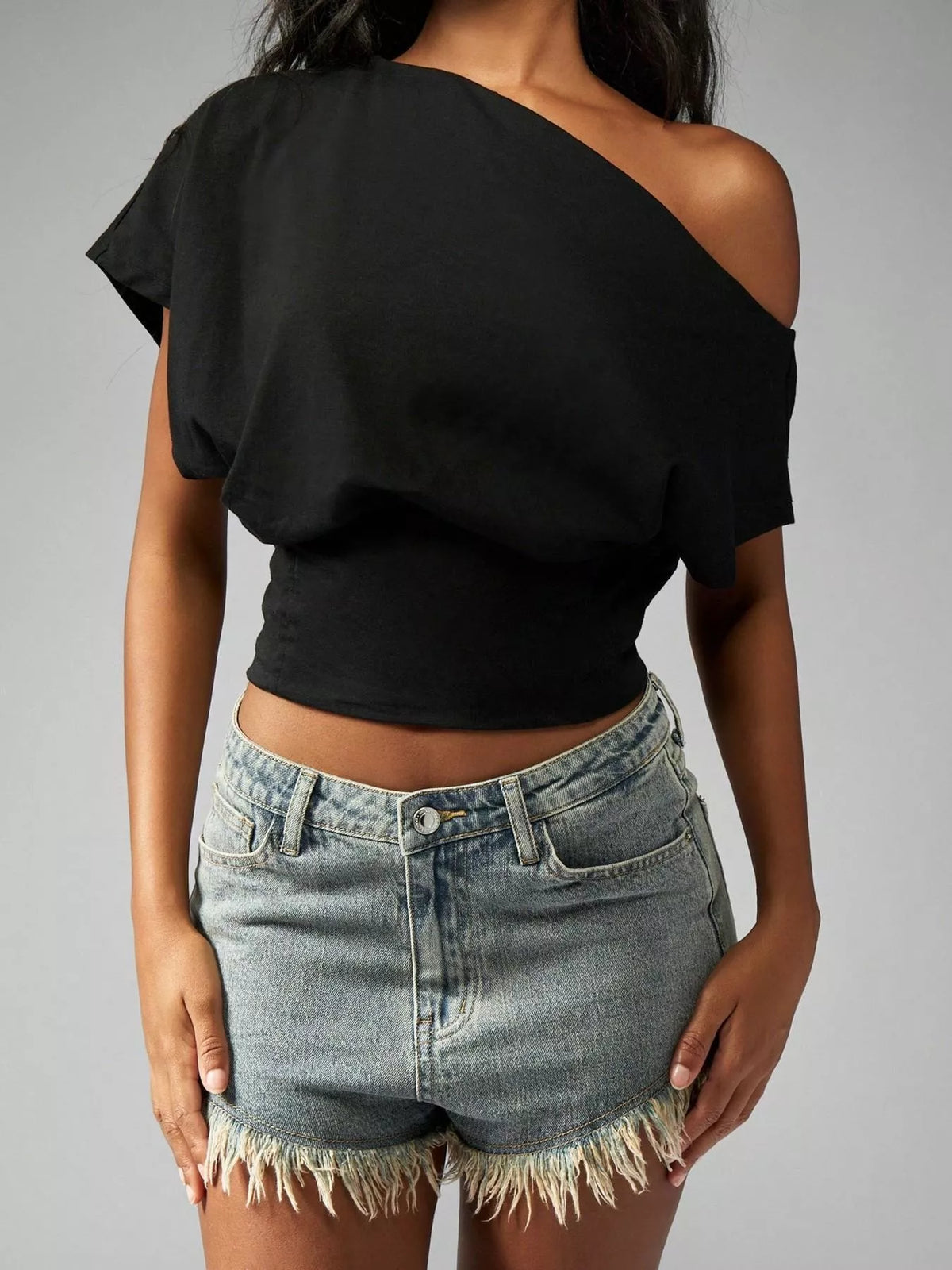 One shoulder crop tee neckline detail