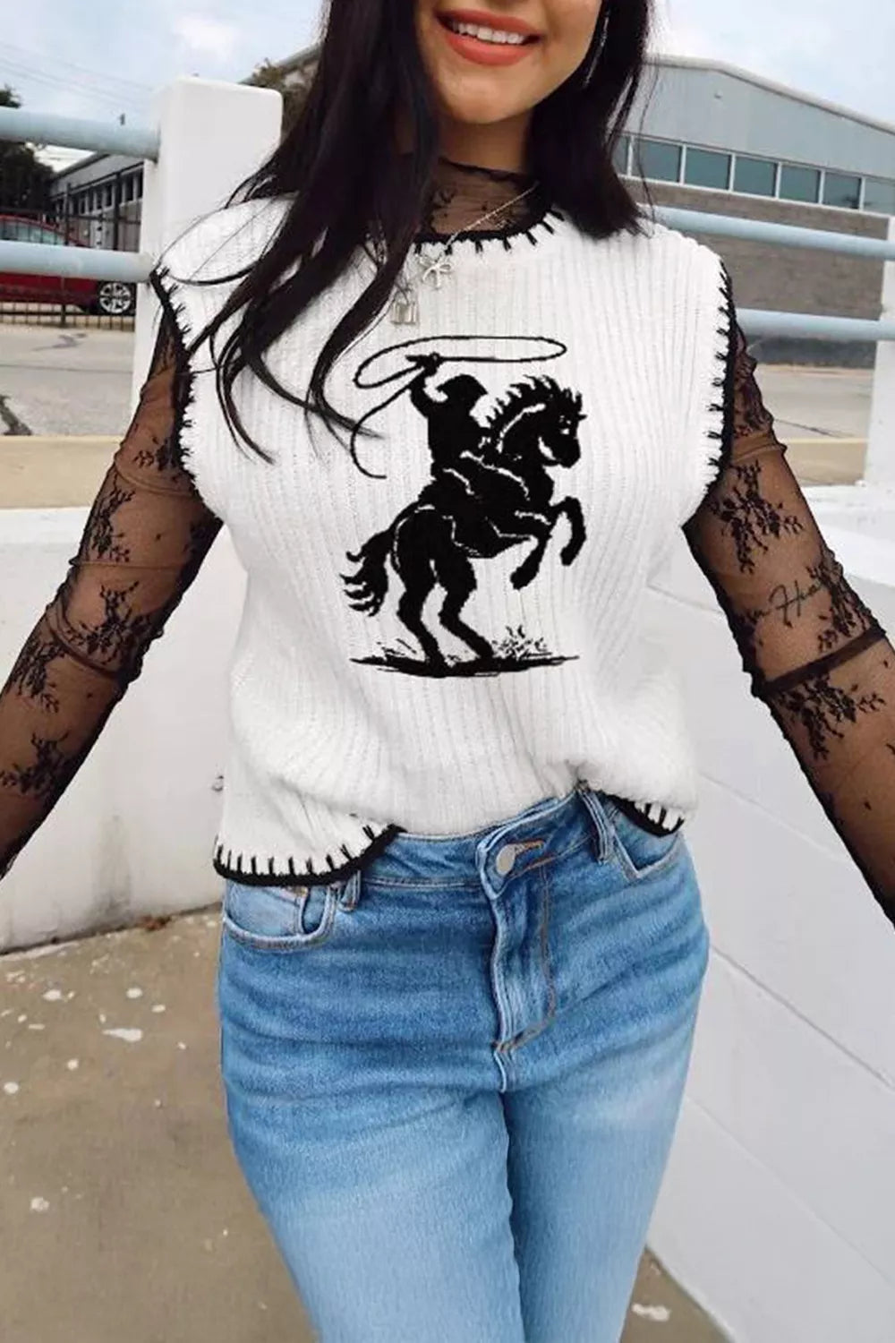 Round neck rodeo knit vest with contrast trim