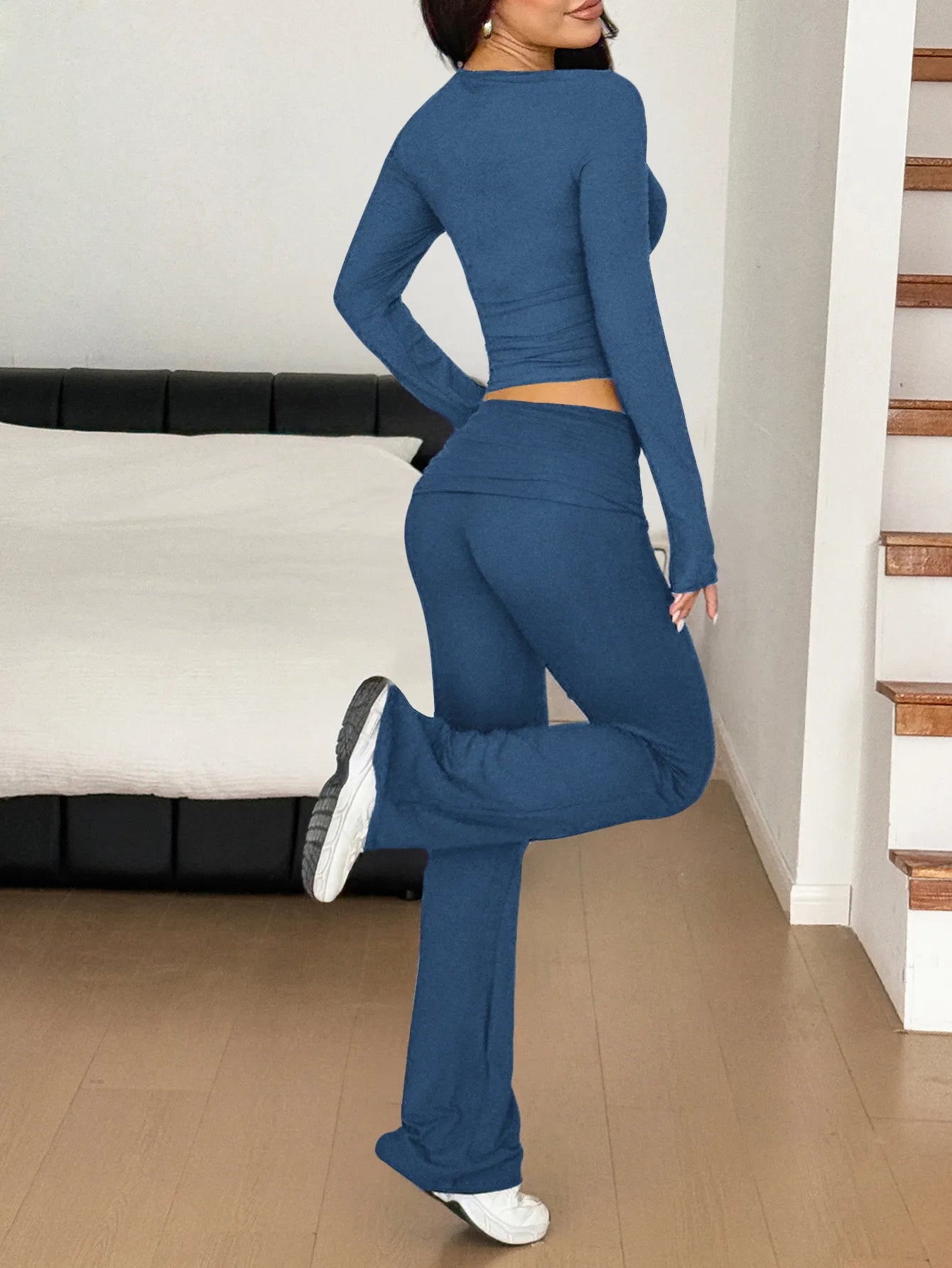 Long Sleeve Crop Top and Bootcut Pants Set - Fashorio