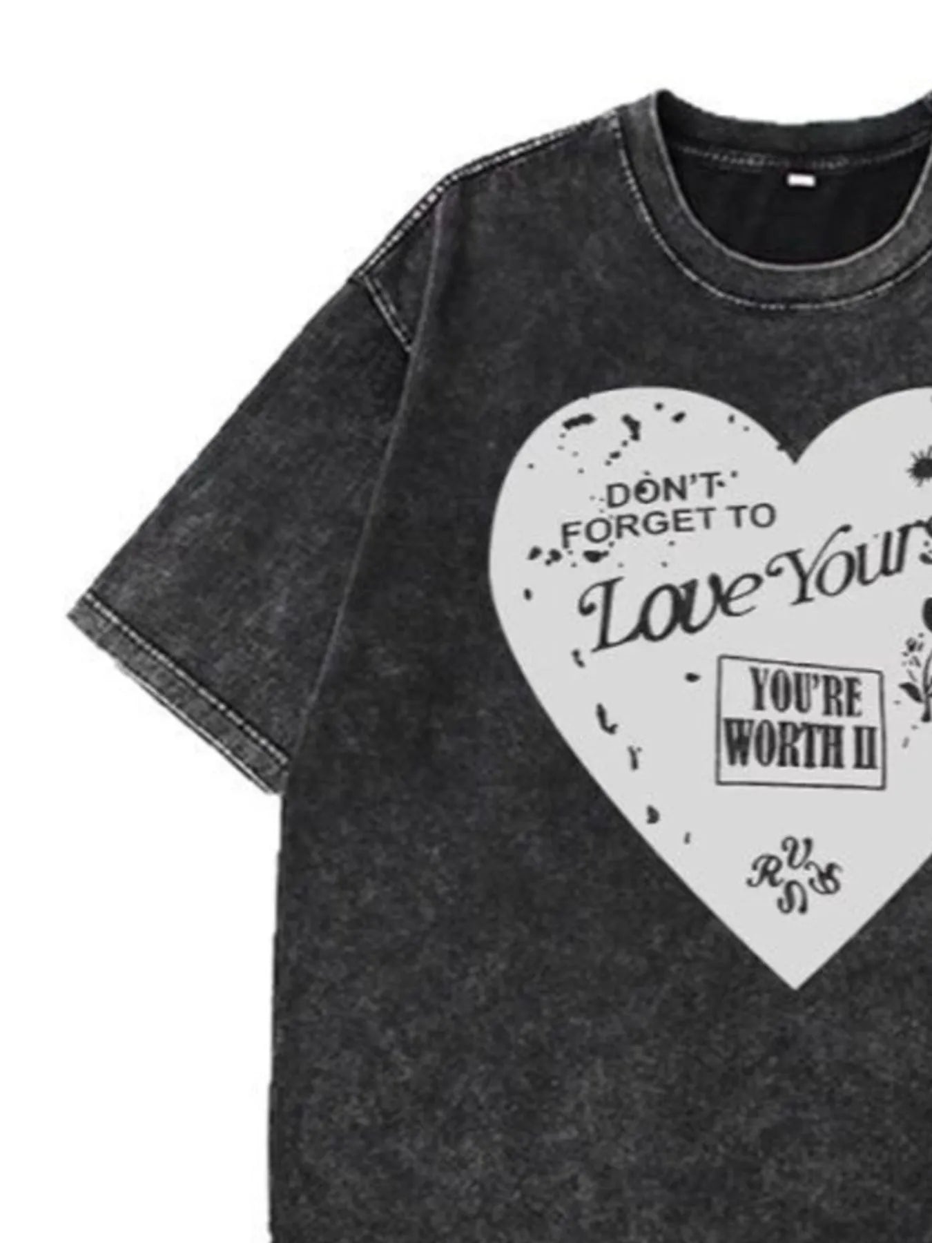 Heart Round Neck Short Sleeve T-Shirt - Fashorio