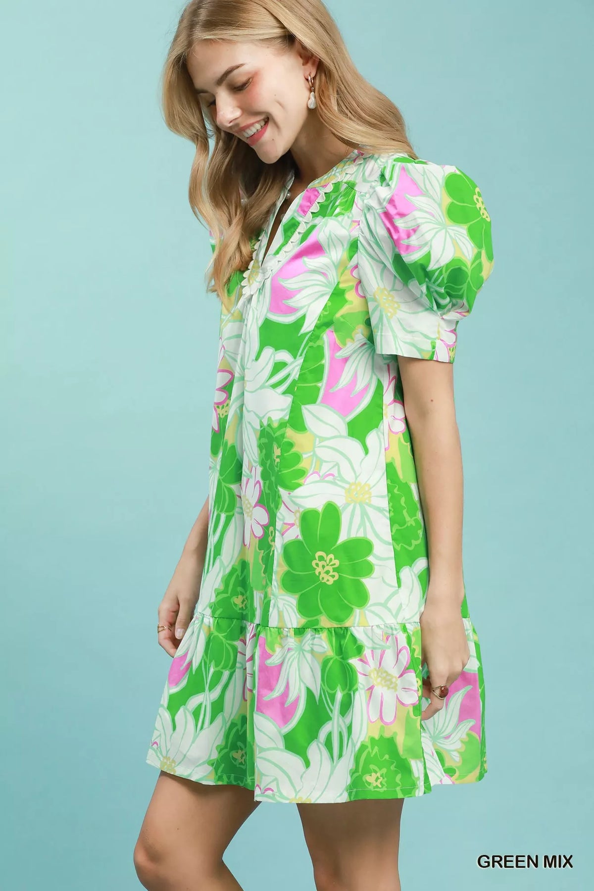Umgee green floral puff sleeve tiered mini dress side view