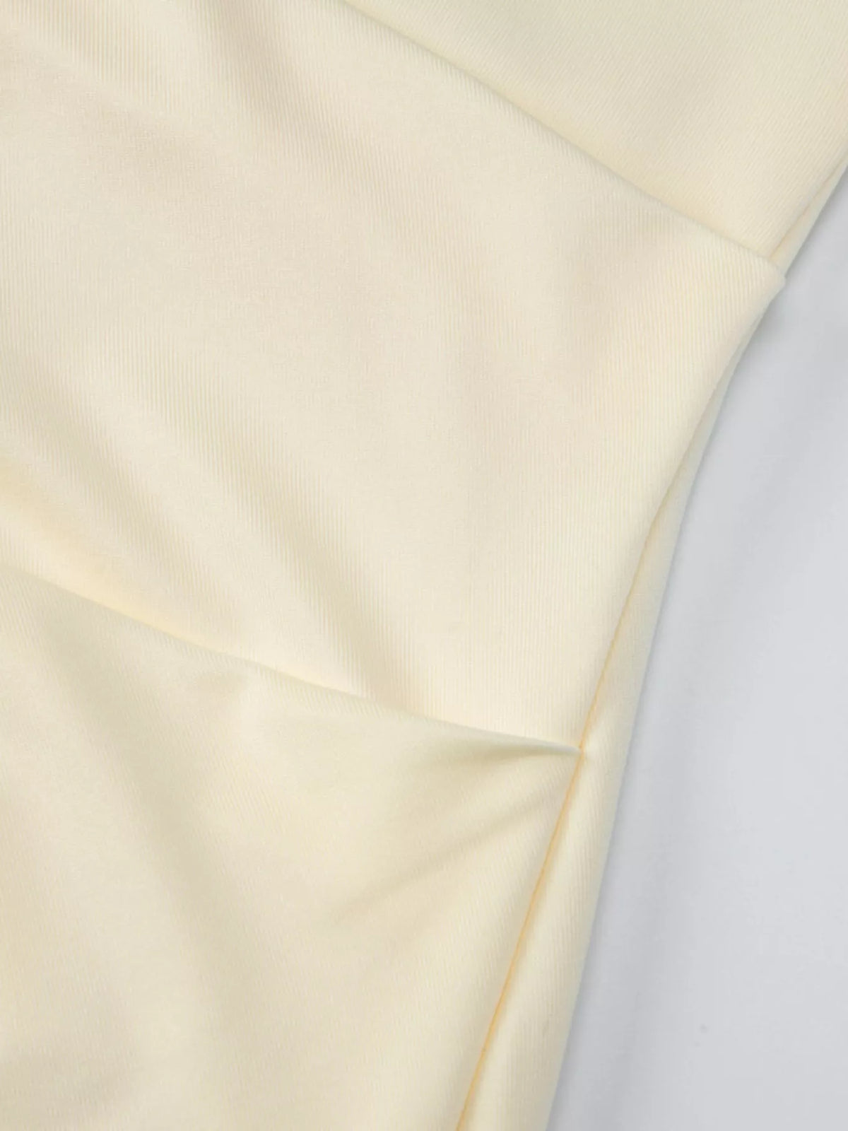 Detail of the open back construction