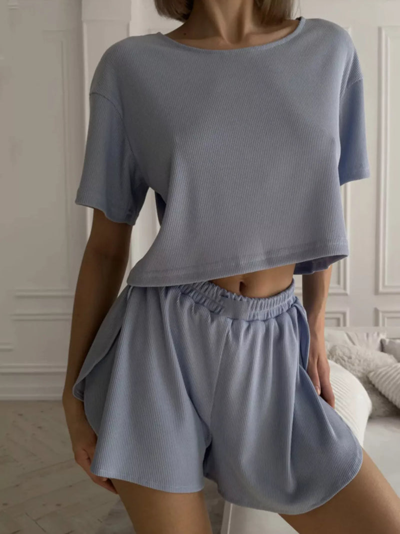 Round neck tee and shorts two piece set front view