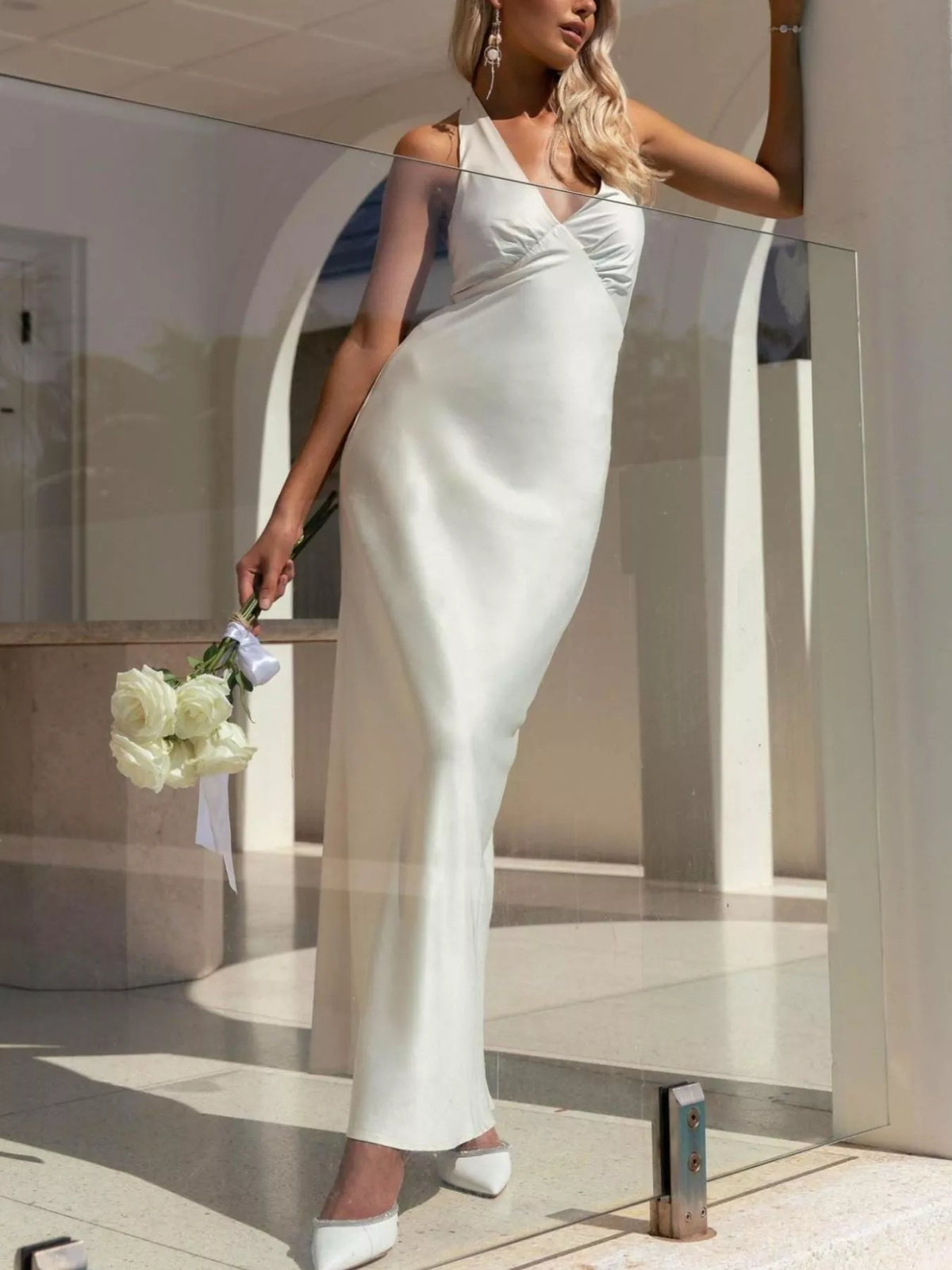 halter neck sleeveless maxi dress skirt detail