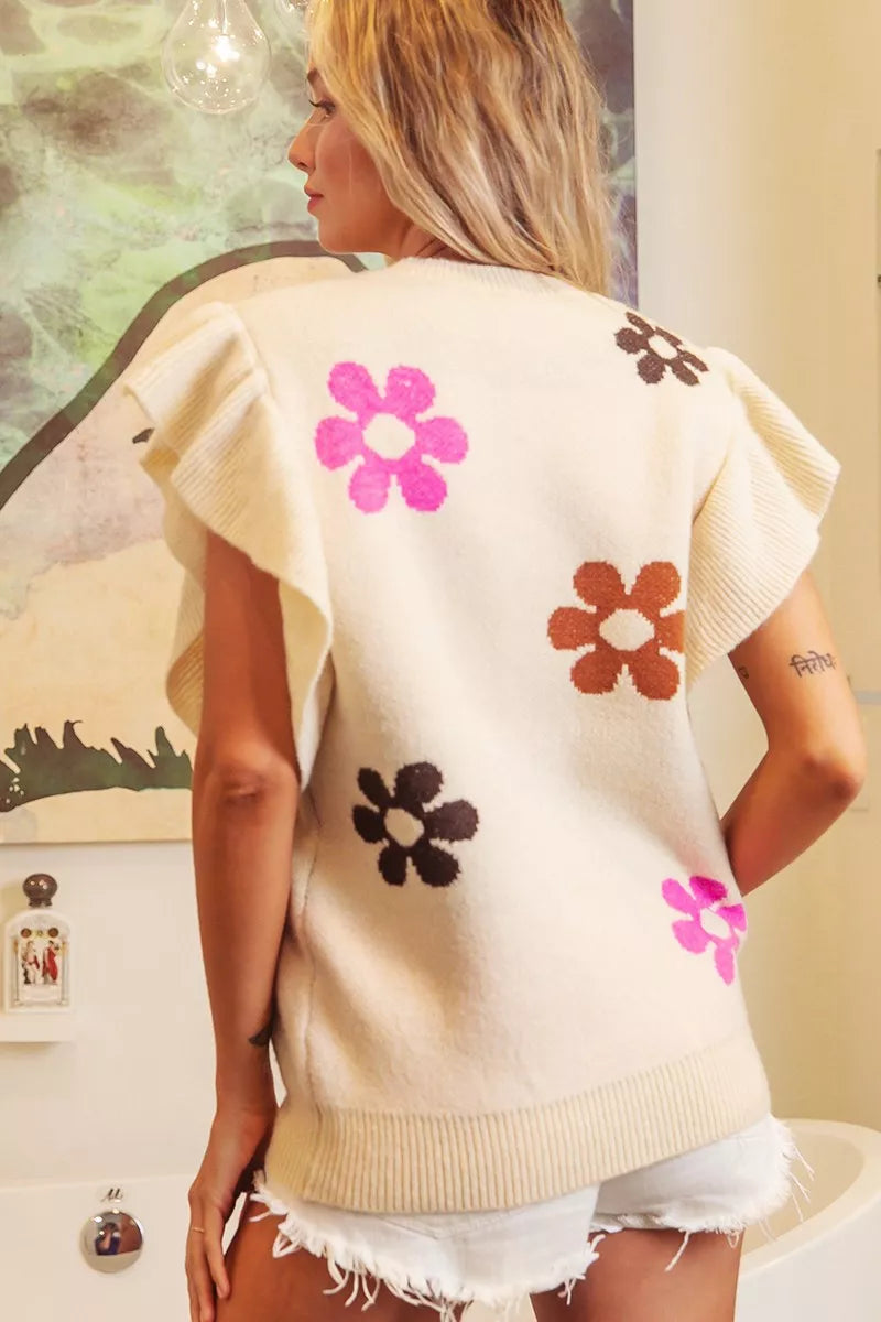 Ruffled sleeve floral top side view