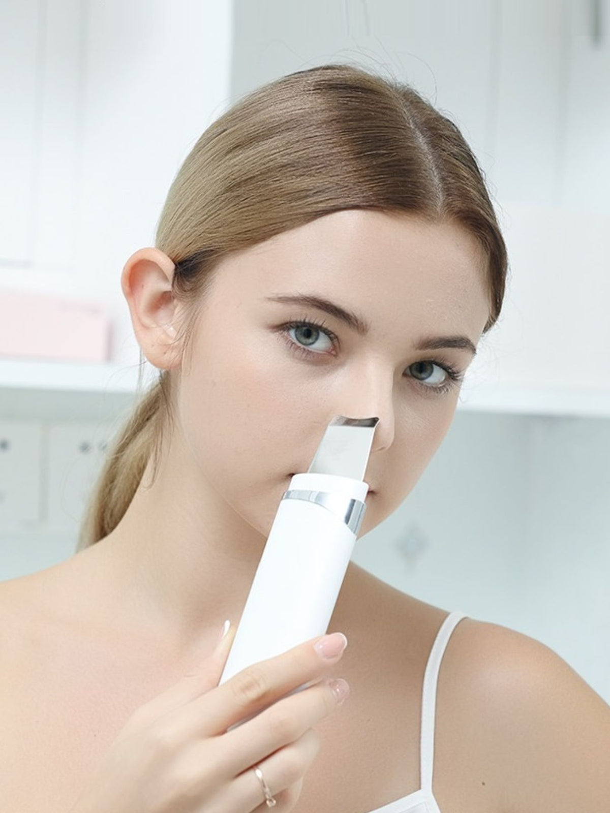 Blackhead extractor display panel
