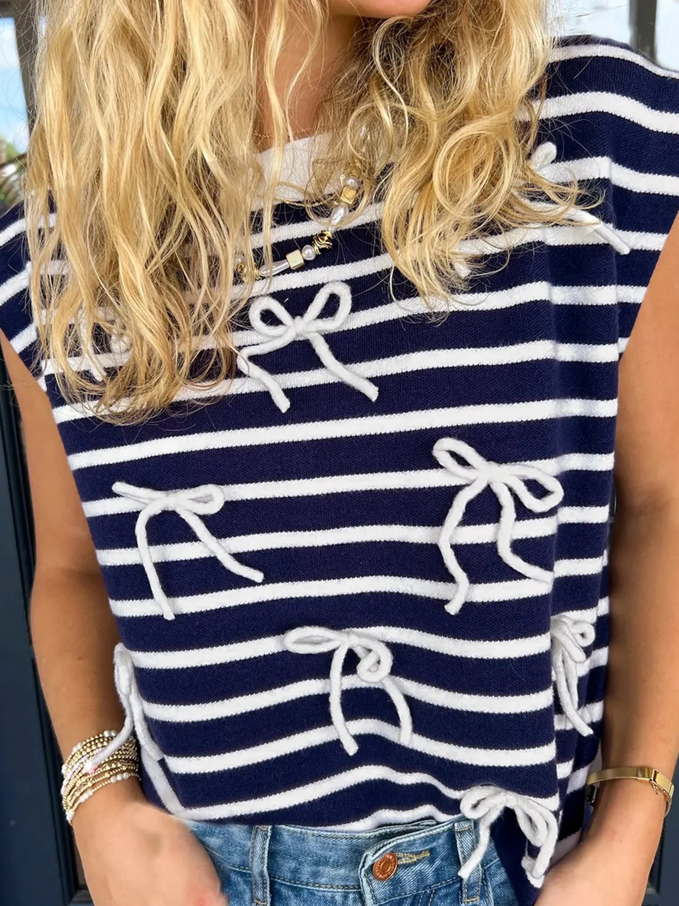 Stripe Knitted Bow Decor Sweater Vest - Fashorio