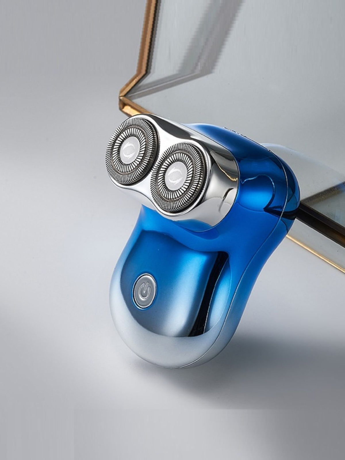 Rotary shaver held in hand