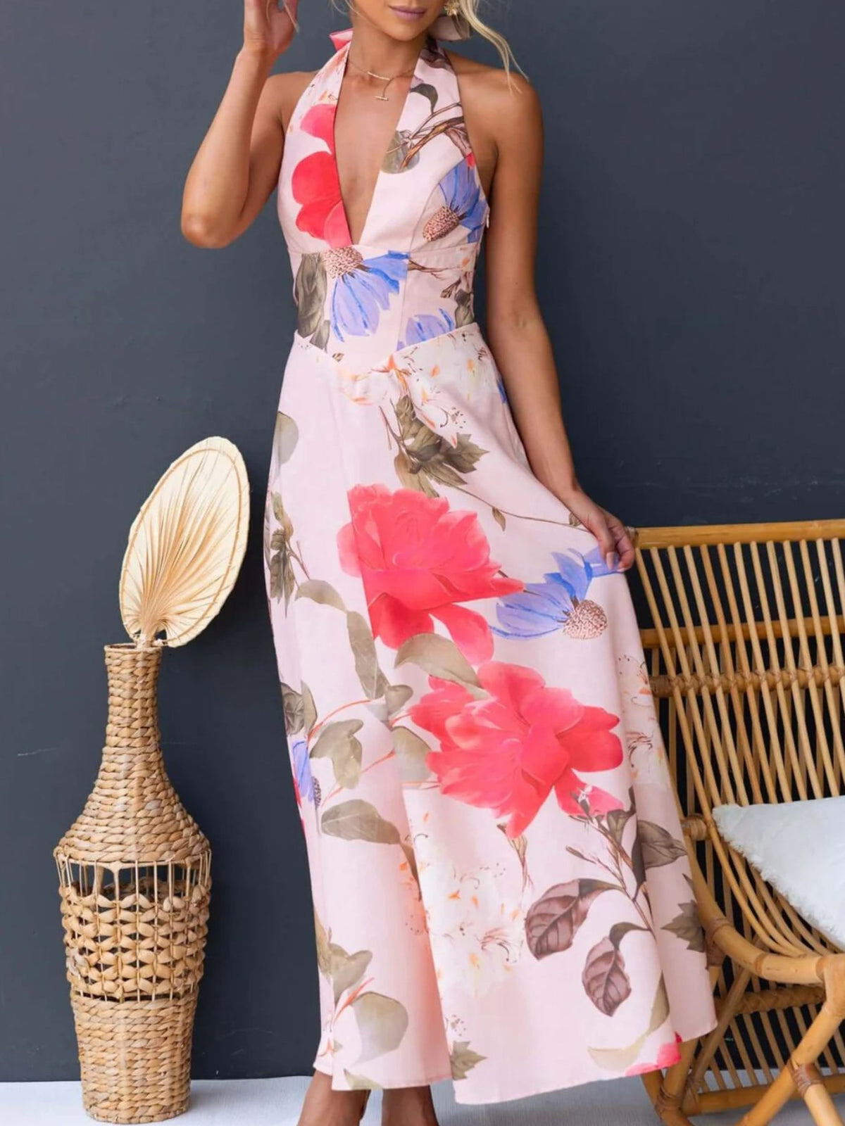 Floral halter neck maxi dress view 20