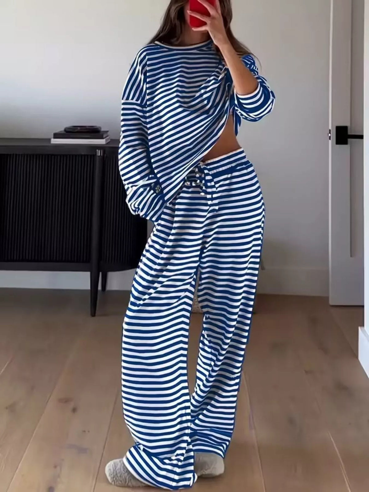 Striped long sleeve top and pants set front