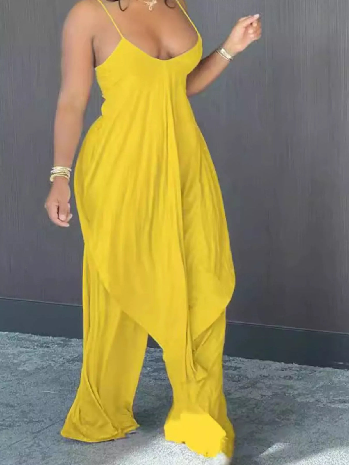 Flowing pants with side slit