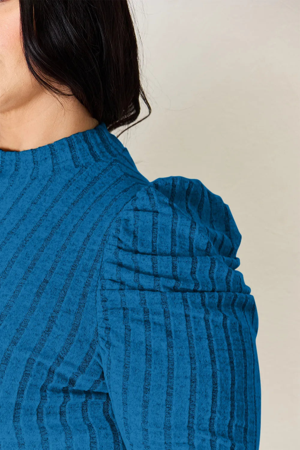 Ribbed knit top shoulder detail