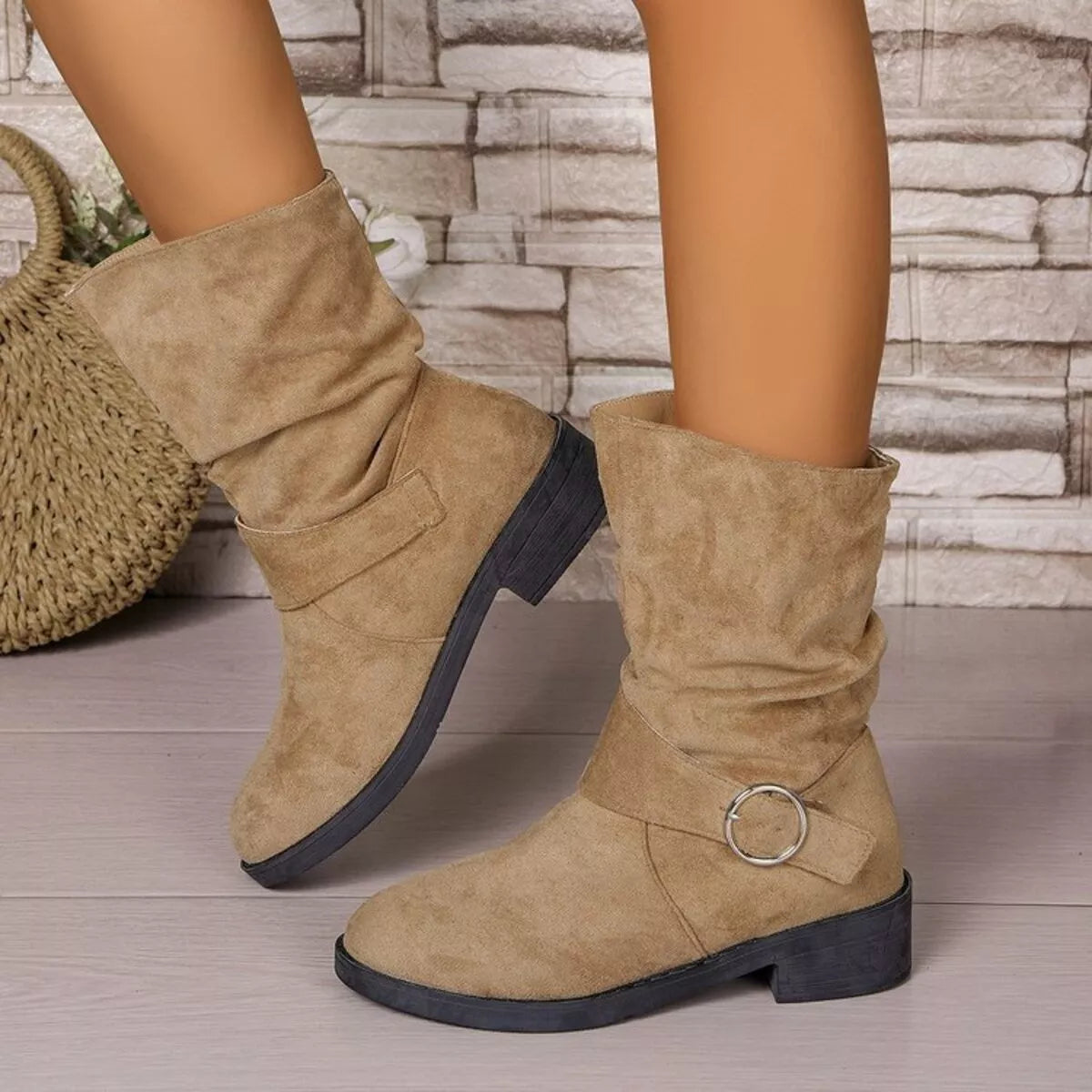 round toe block heel boots khaki heel detail