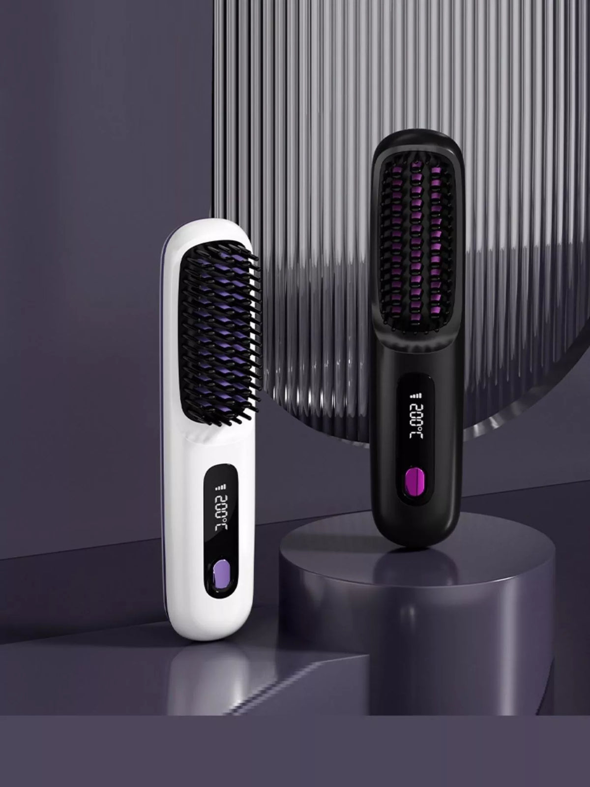 Portable straightening comb in black