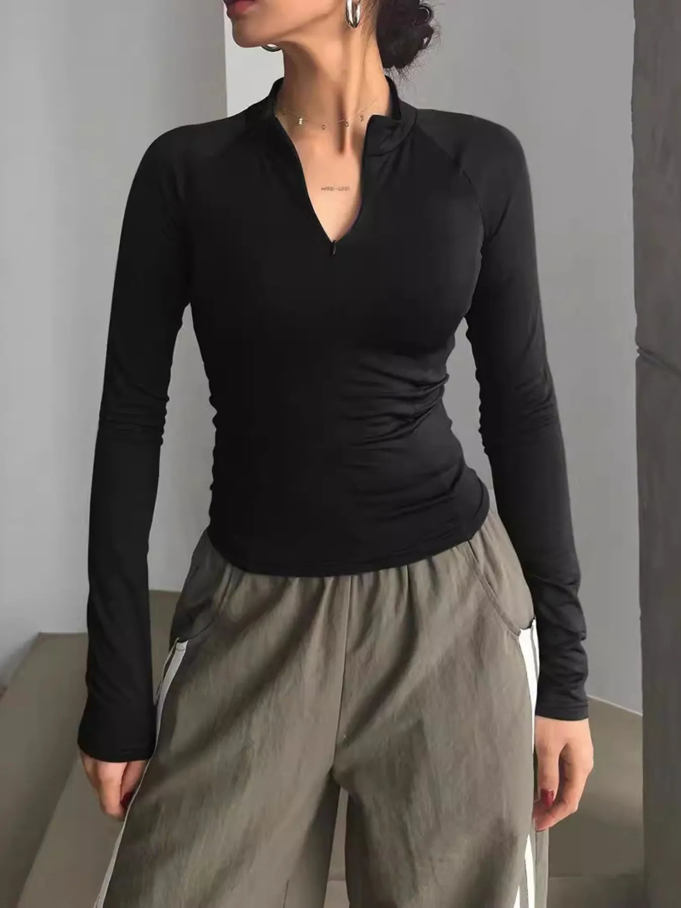 Long Sleeve Zip Front Fitted T-Shirt - Fashorio