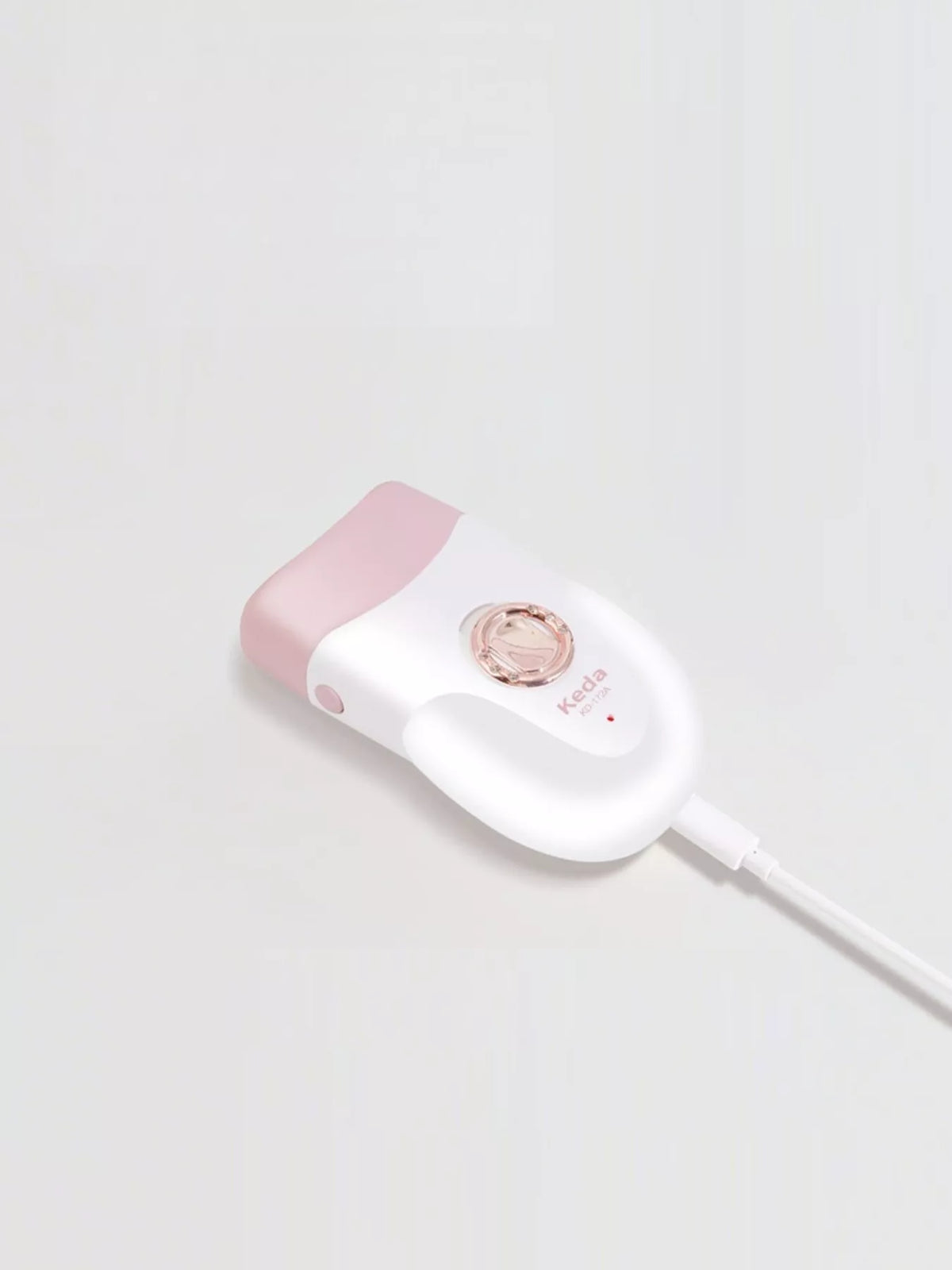Clip wheel hair remover front view