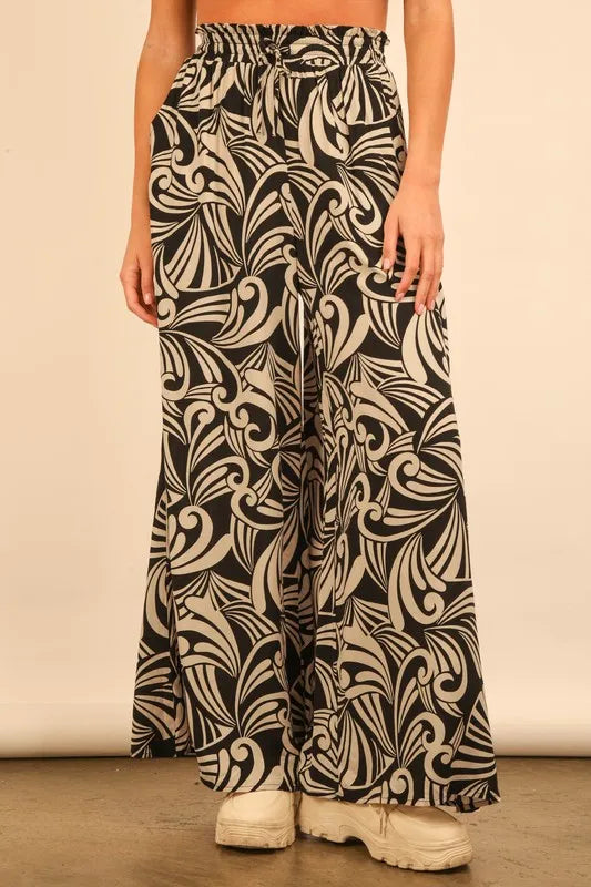 VERY J Full Size Printed Wide Leg Pants Plus Size Black - Fashorio