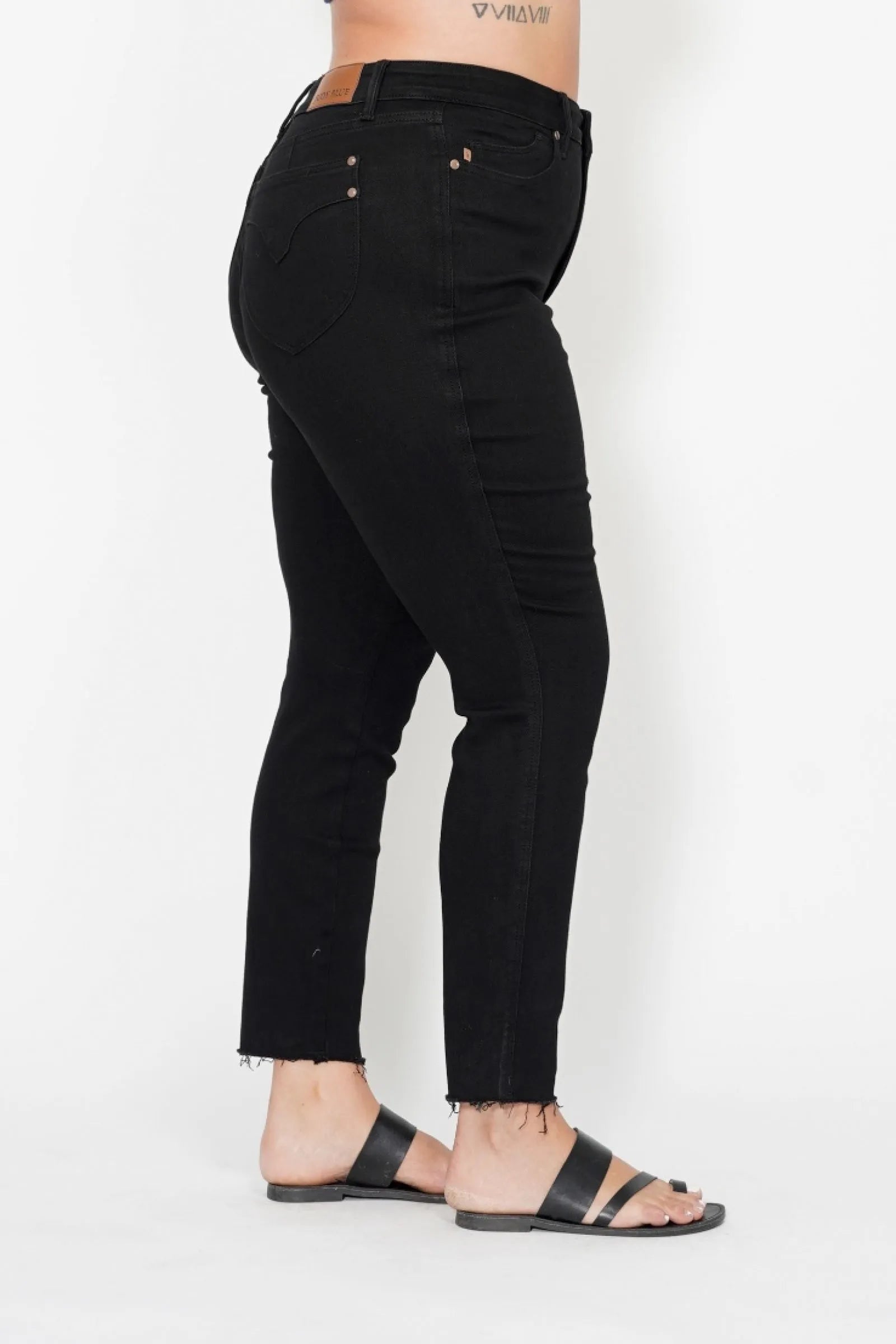 Judy Blue Full Size High Waisted Tummy Control Shield Pockets Skinny Jeans Plus Size - Fashorio