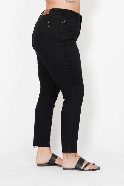 Judy Blue Full Size High Waisted Tummy Control Shield Pockets Skinny Jeans Plus Size - Fashorio