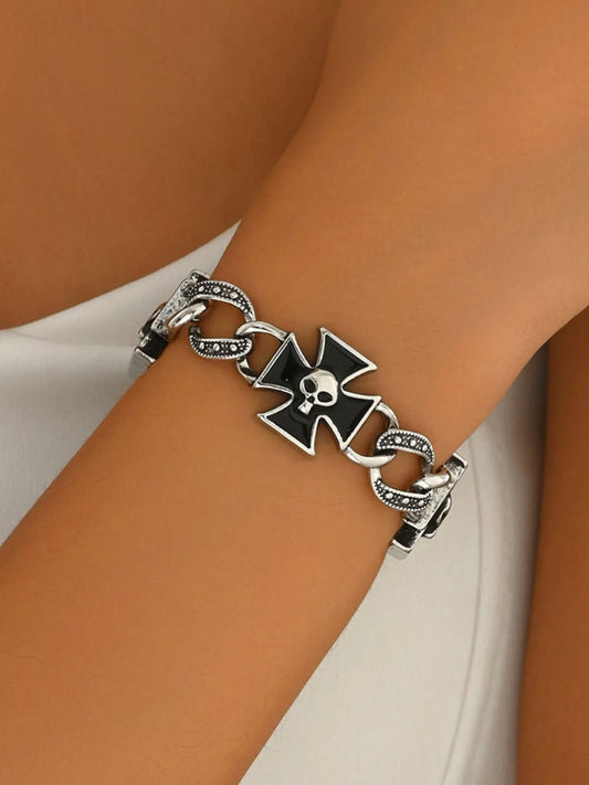 Gothic Skull Cross Chain Bracelet Silver One Size - Fashorio