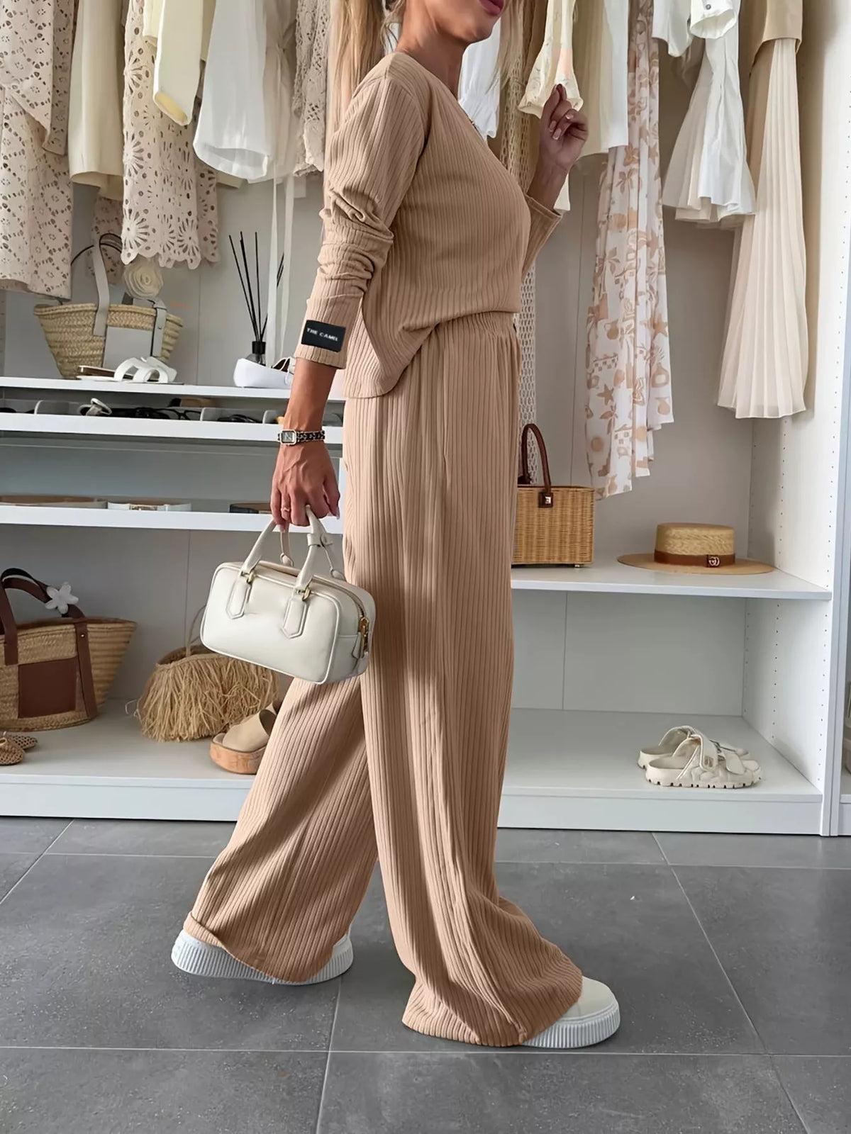 Ribbed knit pants set detail view