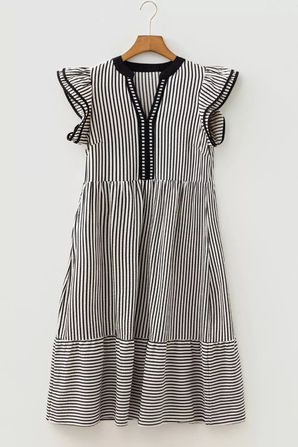 Tiered dress pocket detail