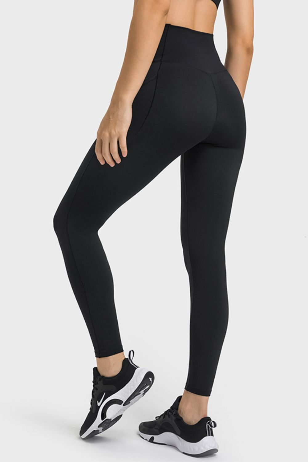 V Waist Yoga Leggings with Pockets front view