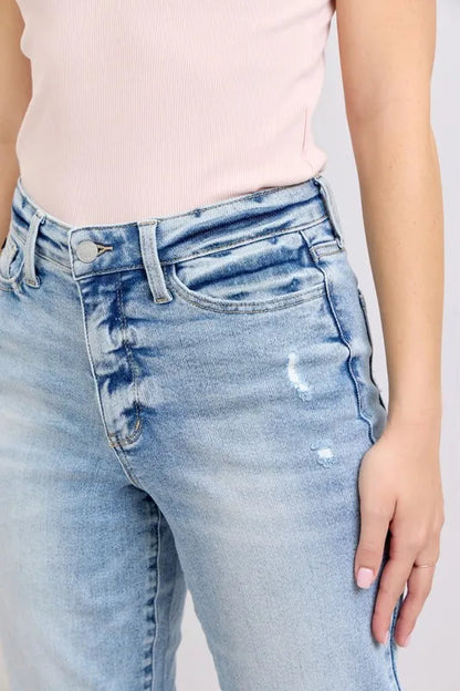 Judy Blue Full Size Mid Rise Light Wash Dad Jeans Plus Size - Fashorio