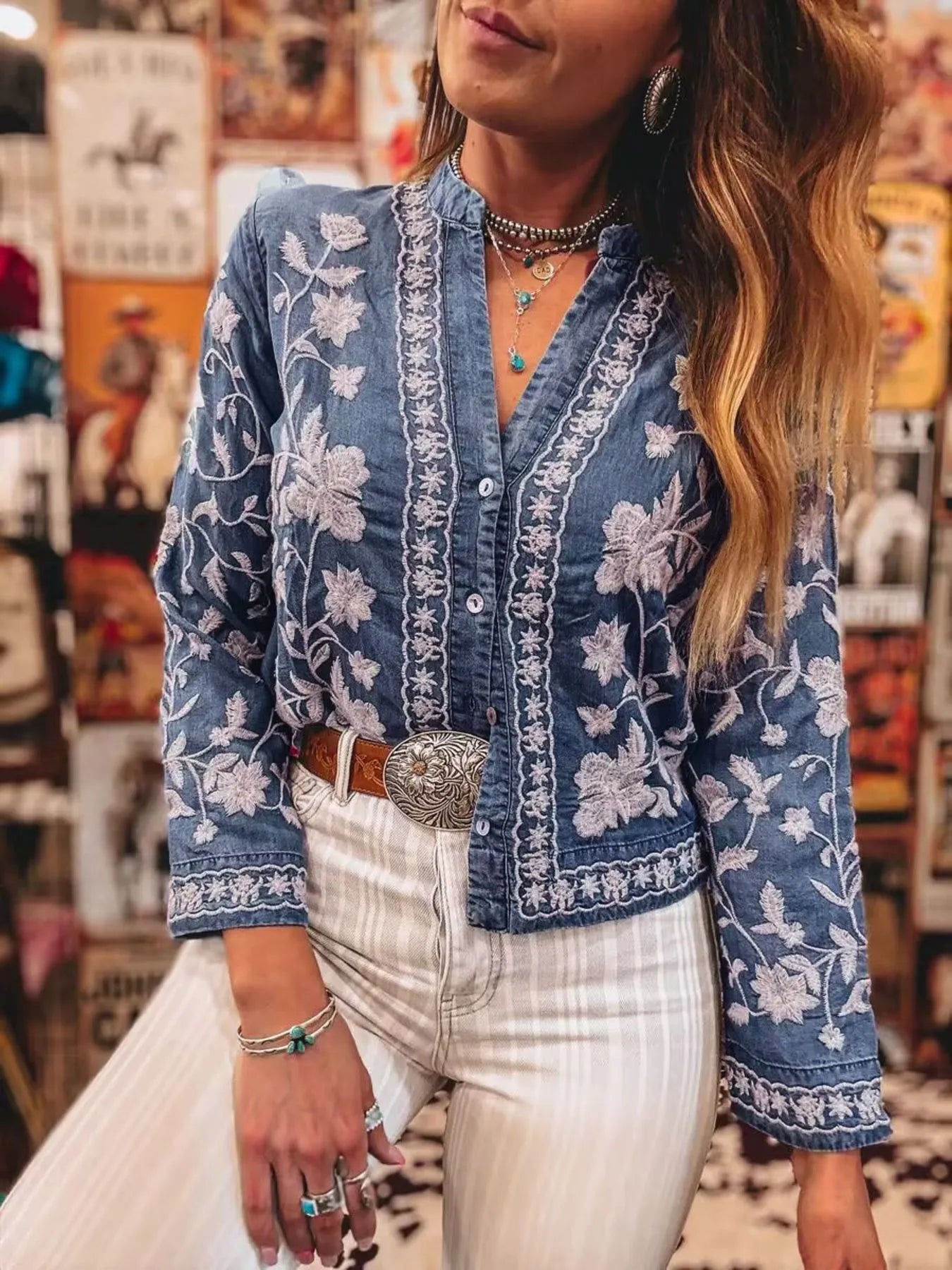 Floral Embroidered Button Up Denim Shirt Medium - Fashorio