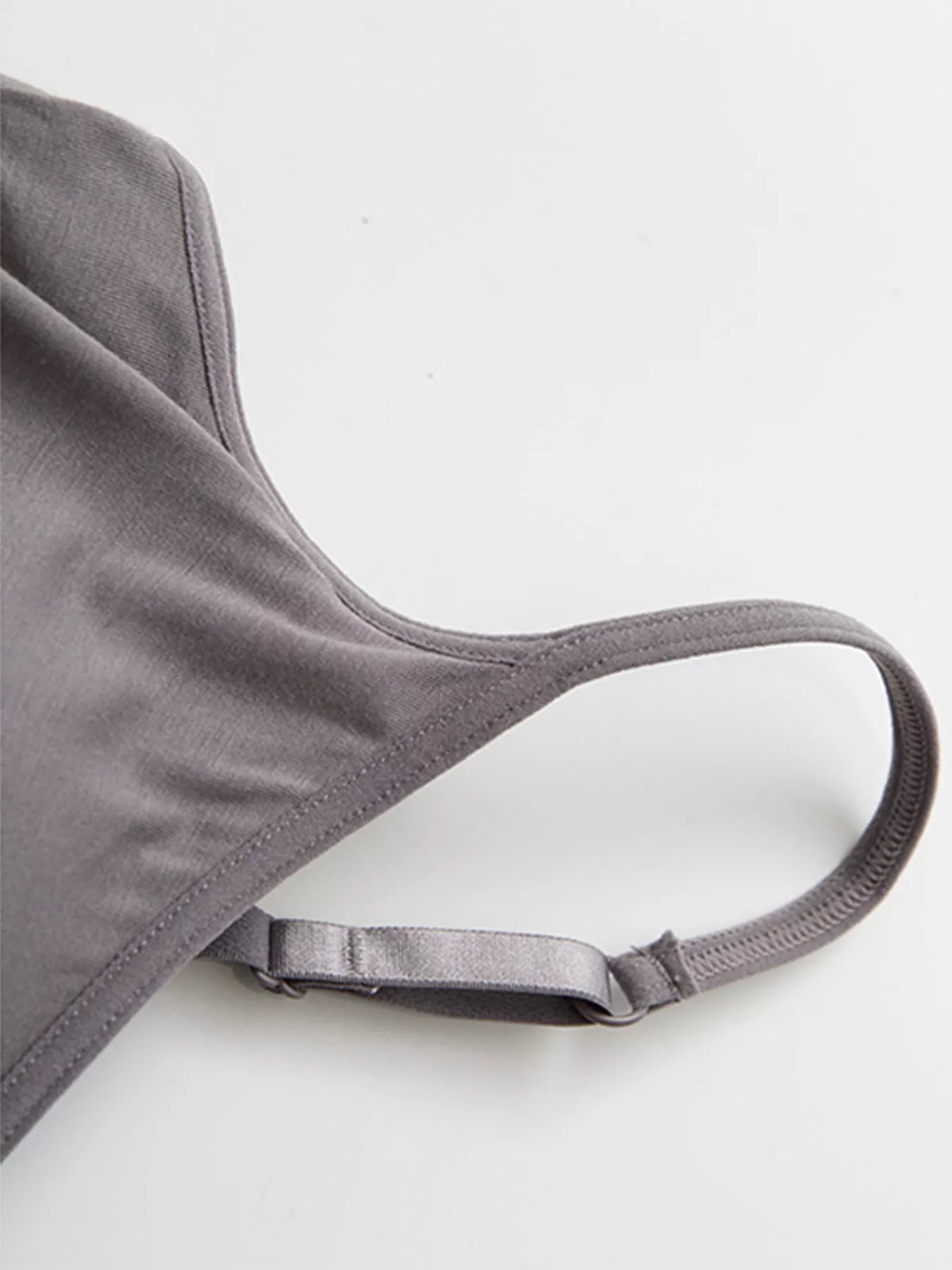 Adjustable strap cami detail of the set
