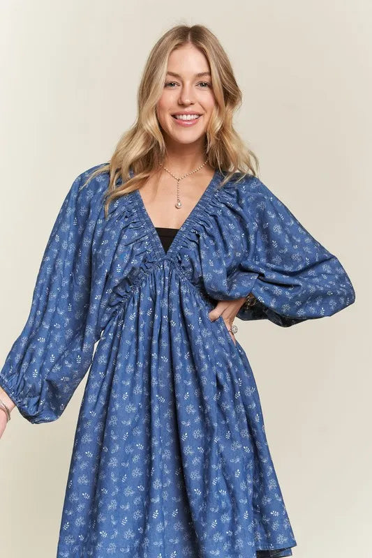 Batwing Sleeves Floral Dress on model
