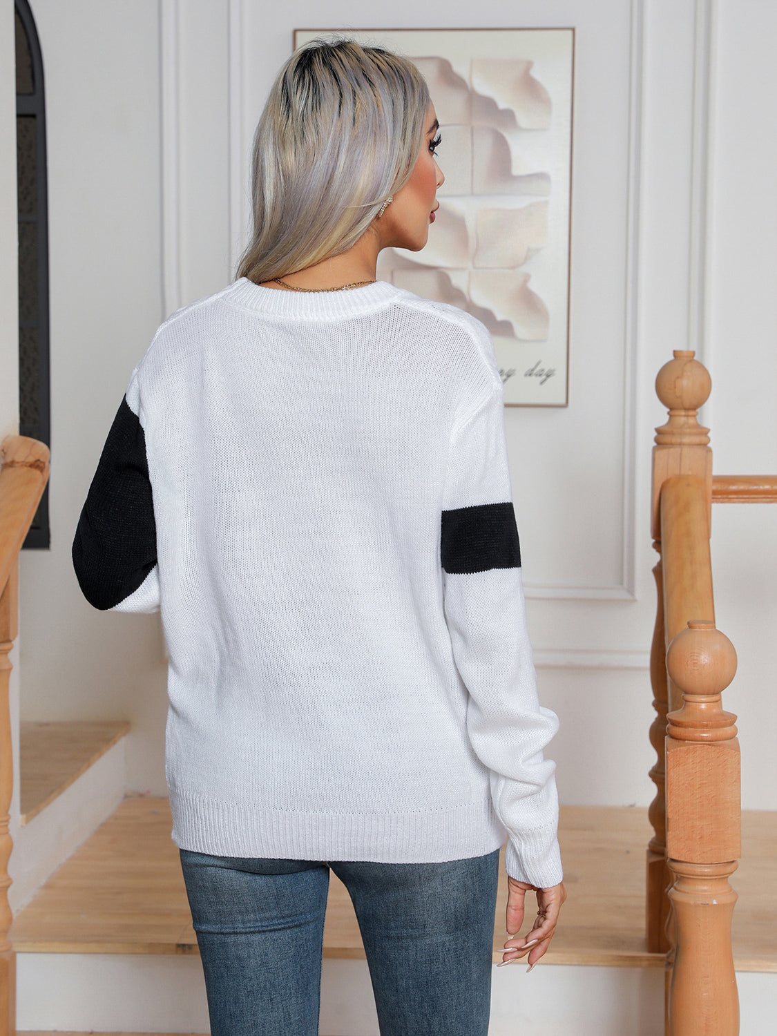 Color Block Cable-Knit Round Neck Sweater - Fashorio