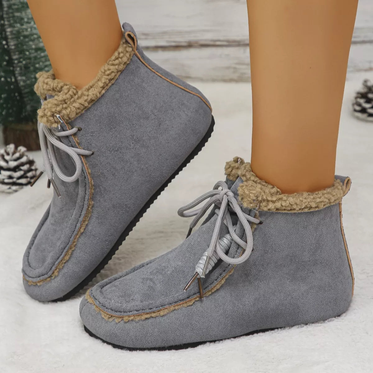 Plush lined ankle boots quarter turn view