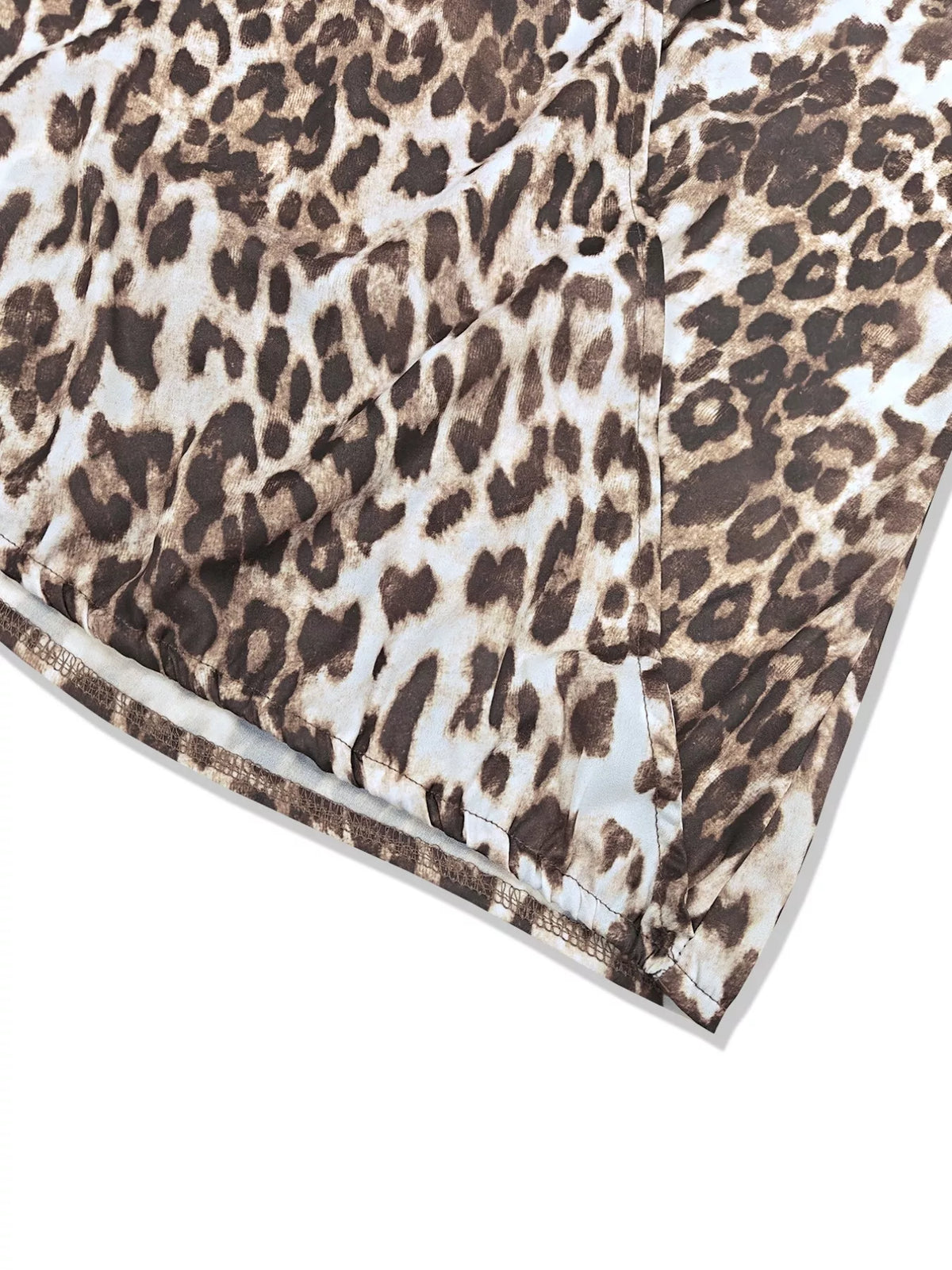 Leopard skort movement view